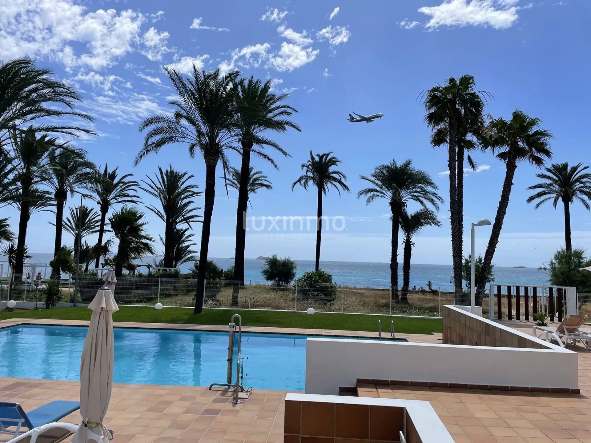 Frontline Beach Duplex - eine Oase am Meer