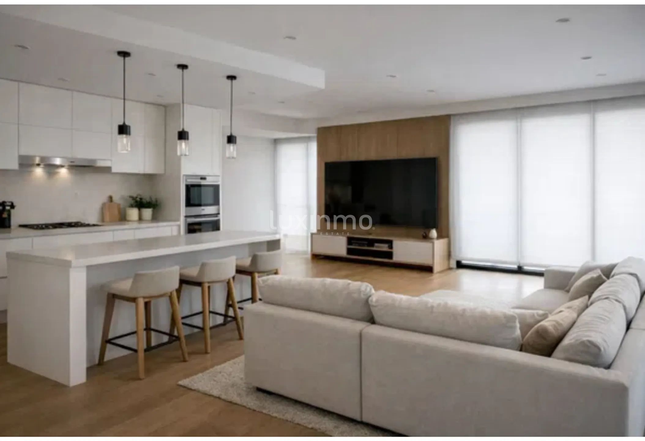 Apartamento de 3 dormitorios y terraza en Pau5, Alicante