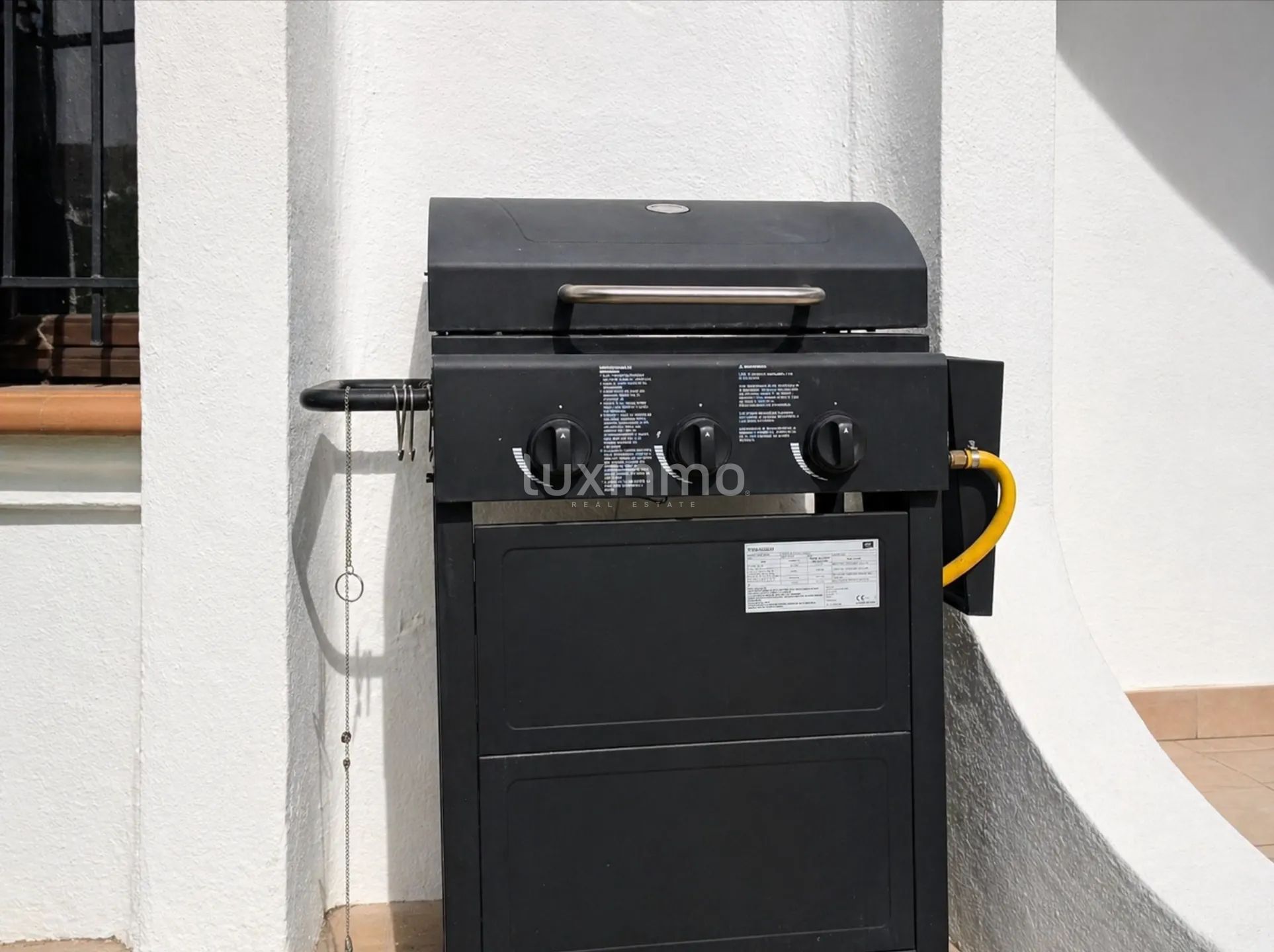 SŁONECZNY ŚRÓDZIEMNOMORSKI DOM W ZABUDOWIE BLIŹNIACZEJ W CALPE — photo 14