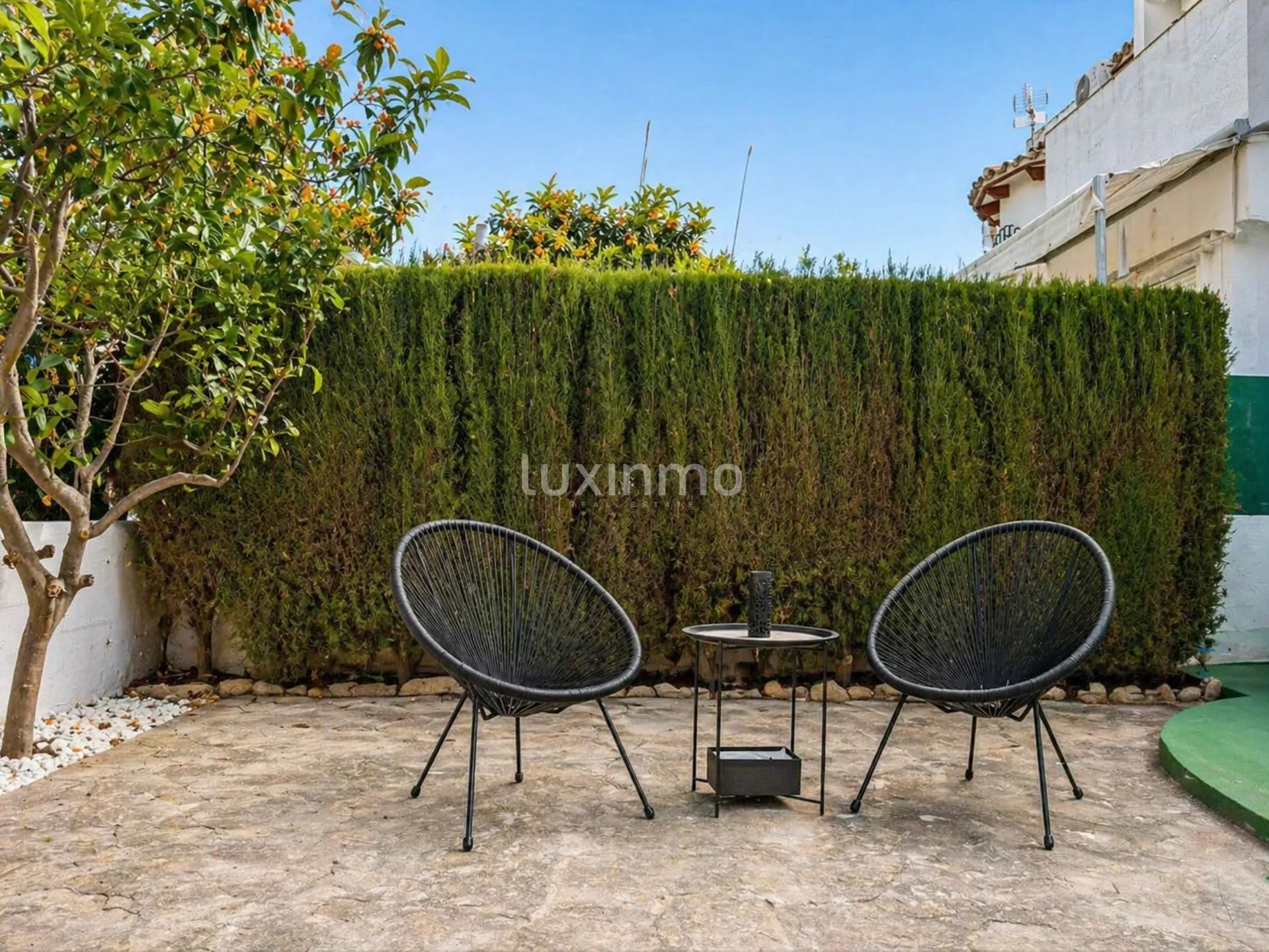 SŁONECZNY ŚRÓDZIEMNOMORSKI DOM W ZABUDOWIE BLIŹNIACZEJ W CALPE — photo 11