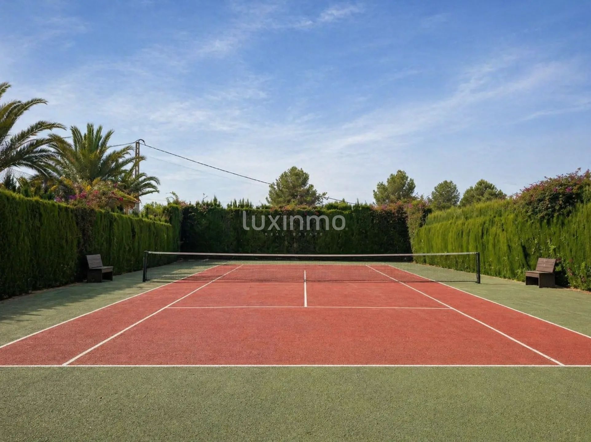 SŁONECZNY ŚRÓDZIEMNOMORSKI DOM W ZABUDOWIE BLIŹNIACZEJ W CALPE — photo 17