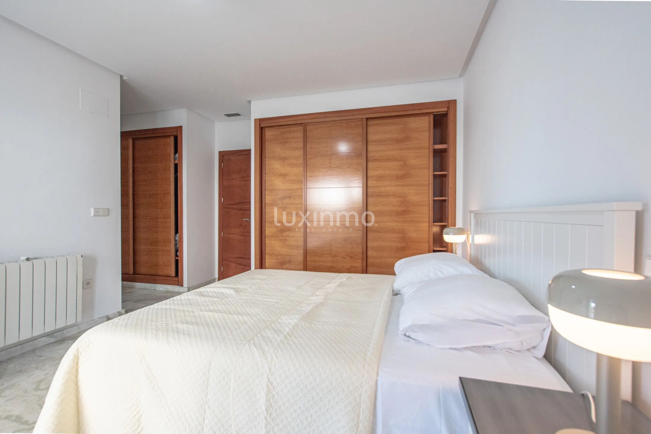 Flats on the Mediterranean coast with sea views in Cap Negre — photo 18
