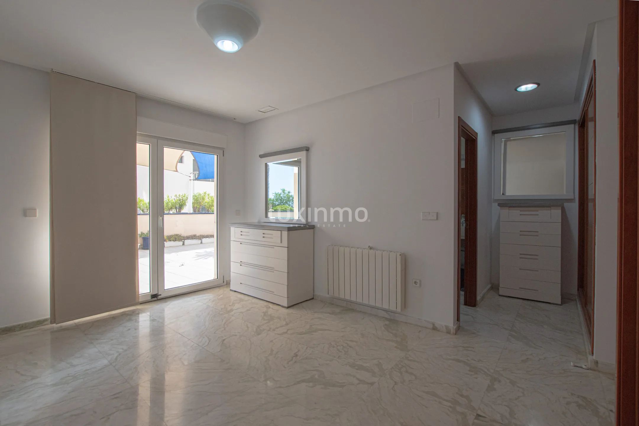 Flats on the Mediterranean coast with sea views in Cap Negre — photo 20