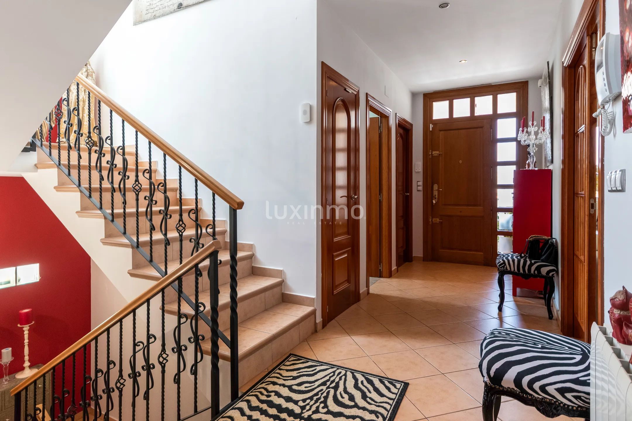 Mediterranean 4-bedroom villa with pool and sea views in Alfàs del Pi — photo 16