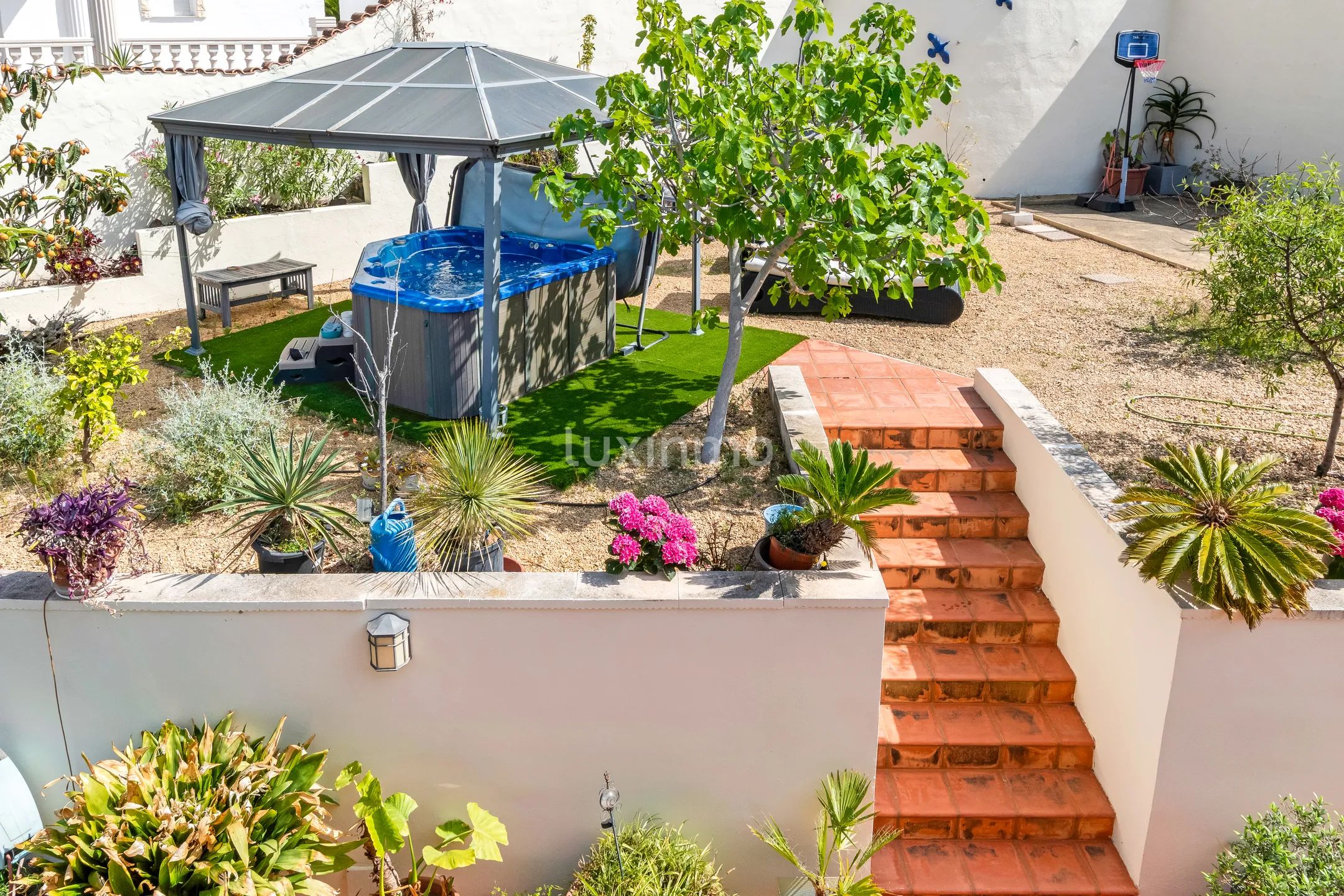 Mediterranean 4-bedroom villa with pool and sea views in Alfàs del Pi — photo 4