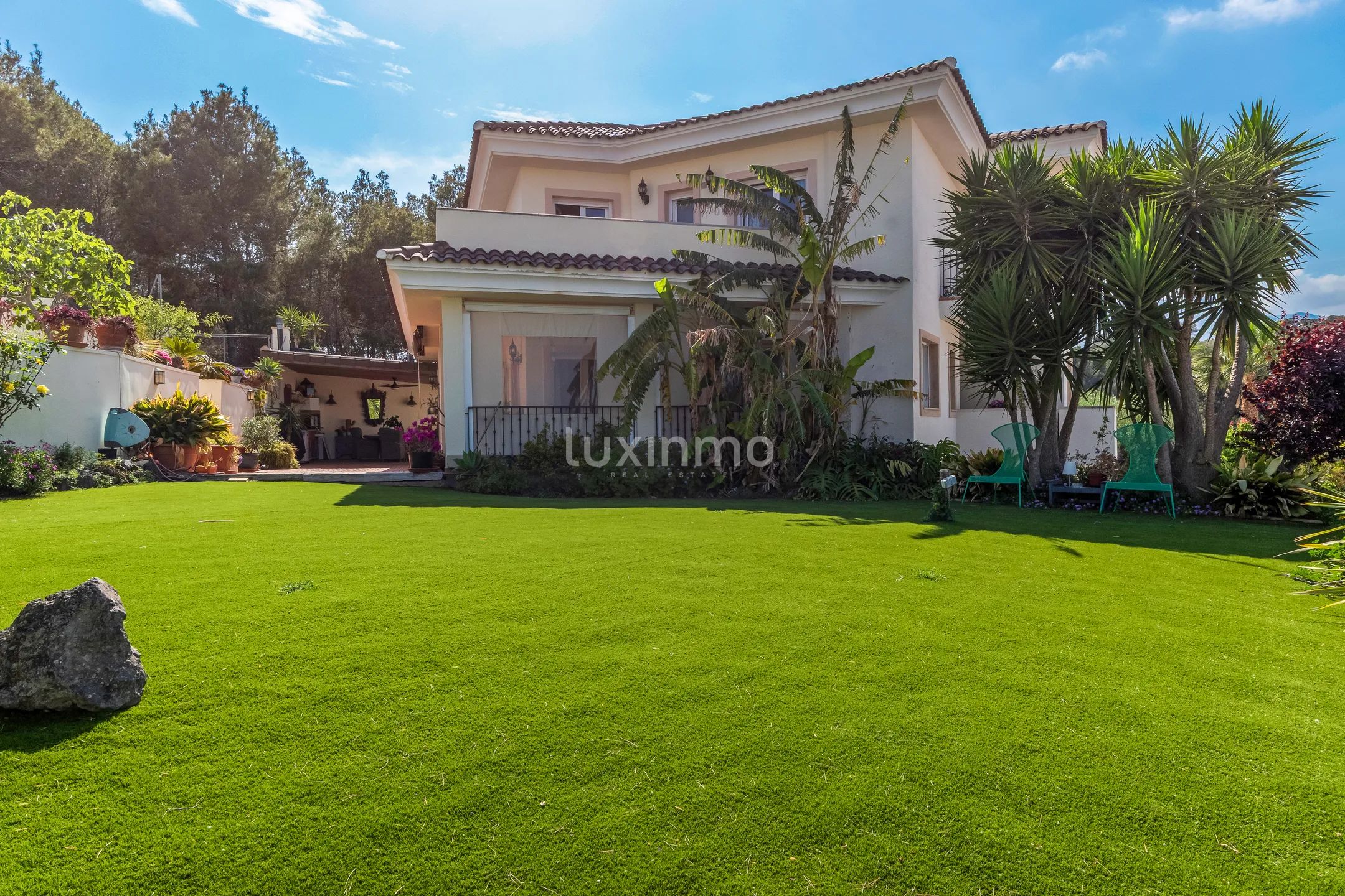 Mediterranean 4-bedroom villa with pool and sea views in Alfàs del Pi — photo 2