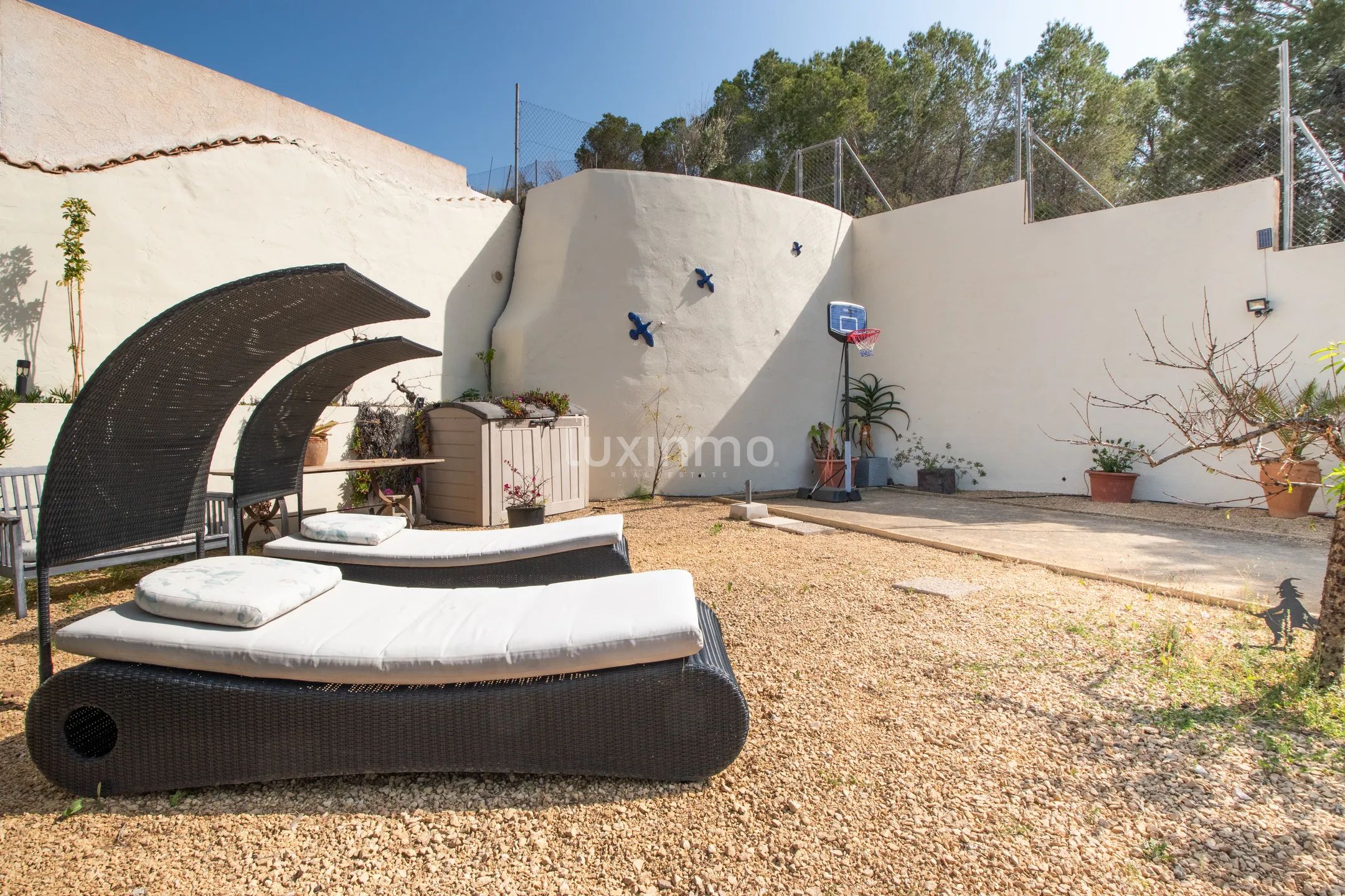 Mediterranean 4-bedroom villa with pool and sea views in Alfàs del Pi — photo 42