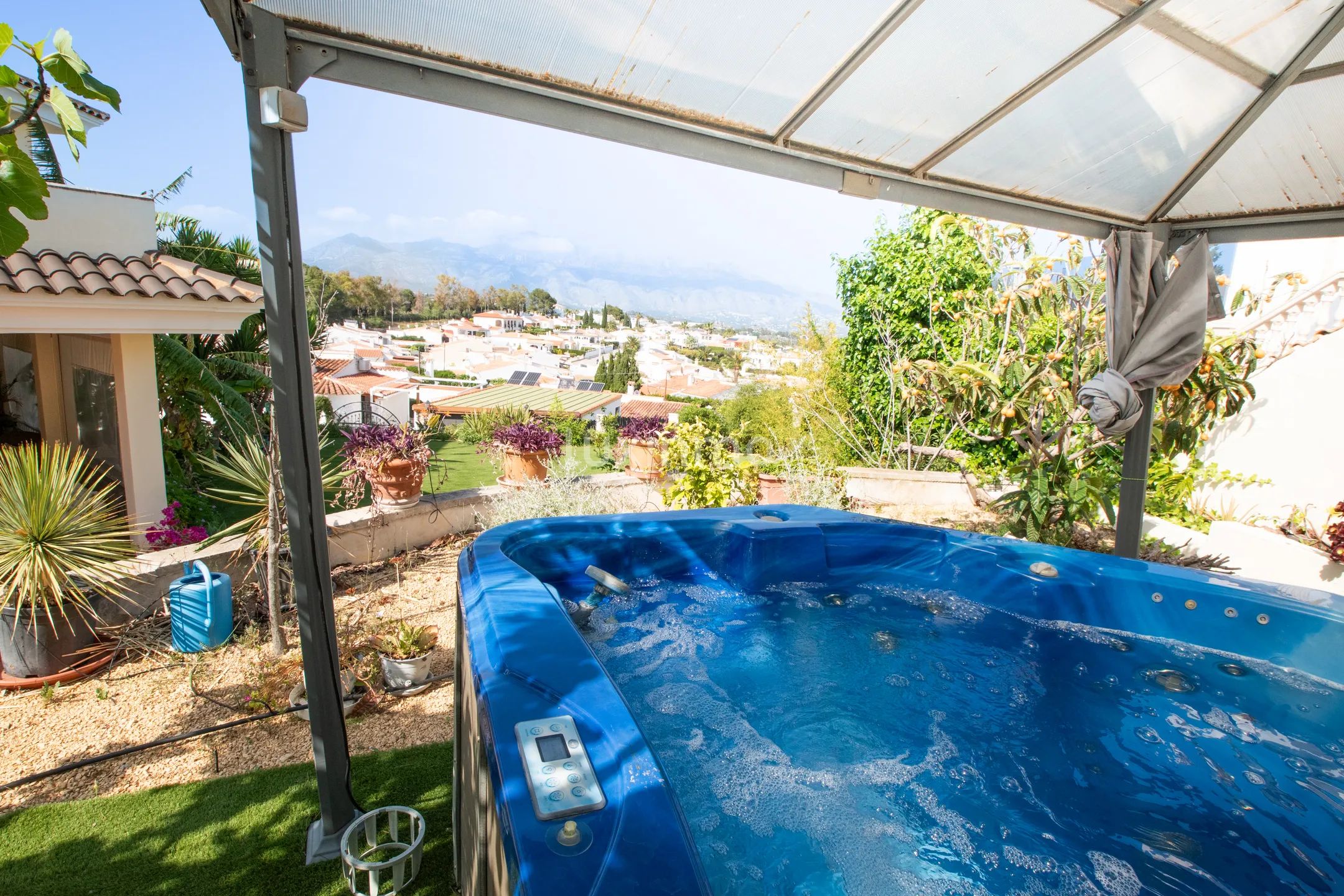 Mediterranean 4-bedroom villa with pool and sea views in Alfàs del Pi — photo 5