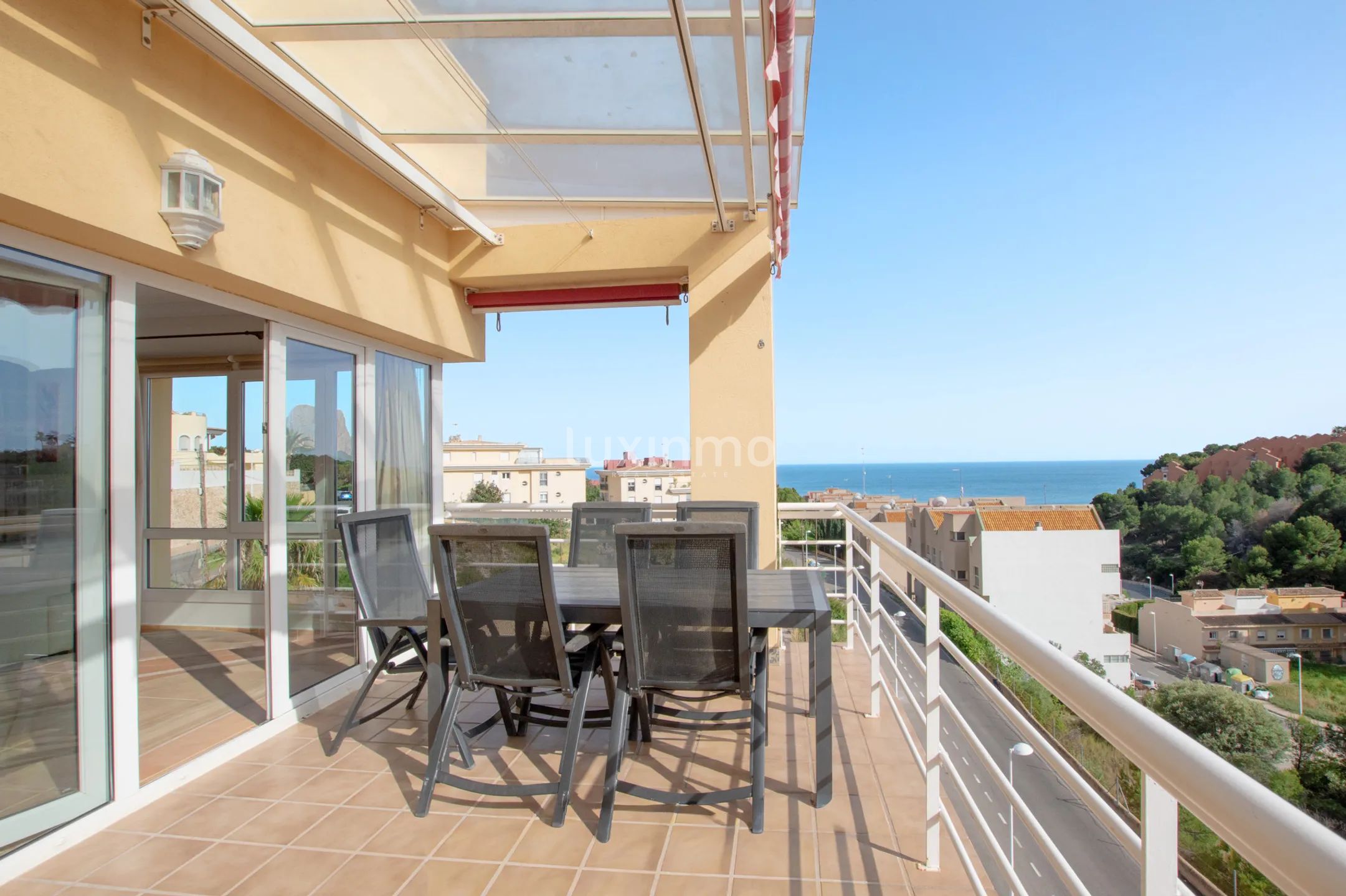 Penthouse z panoramicznym widokiem na morze do wynajęcia w Calpe