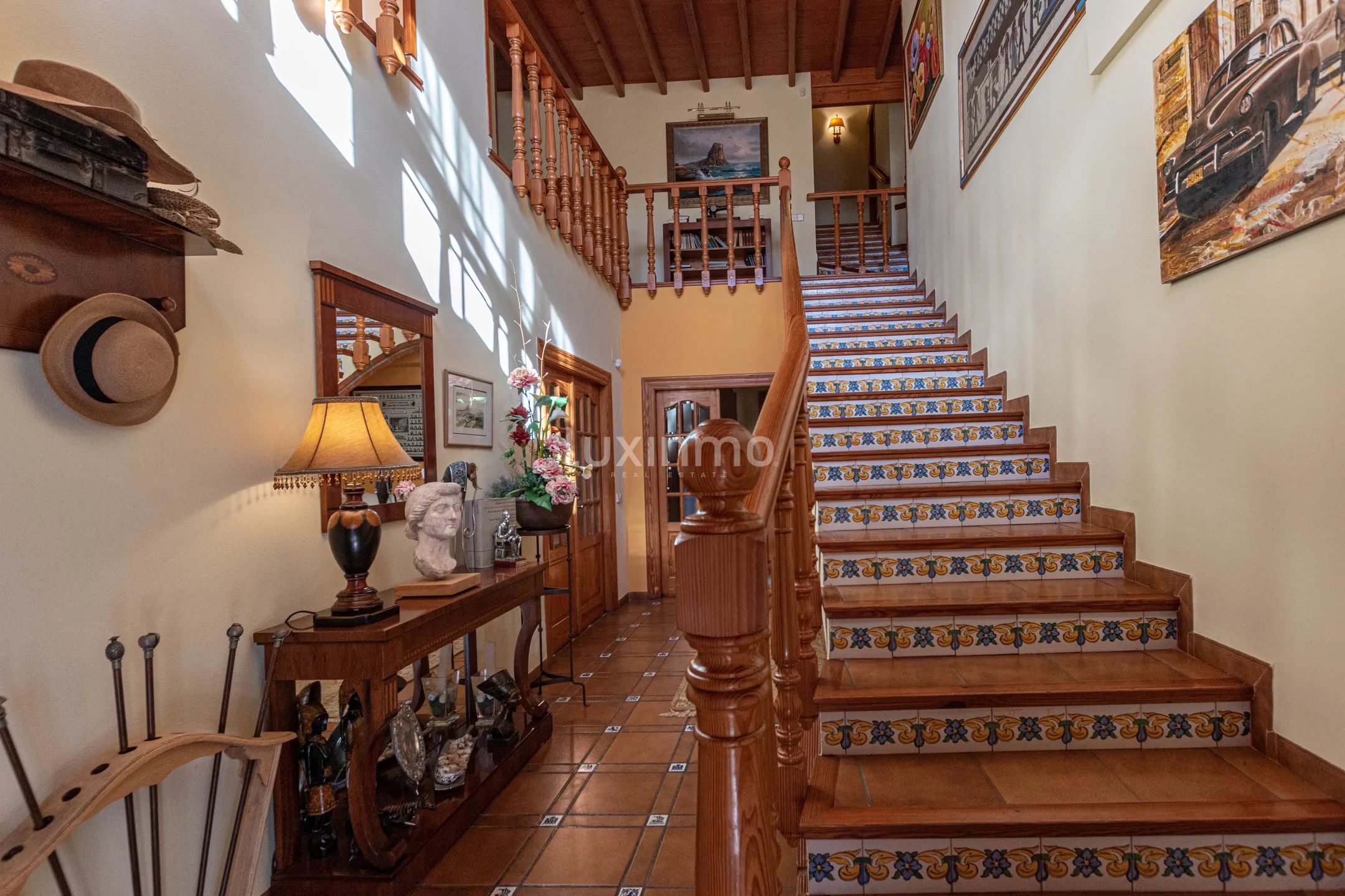 Spacious Mediterranean-style villa with panoramic views and sea views for sale in Calpe — photo 11