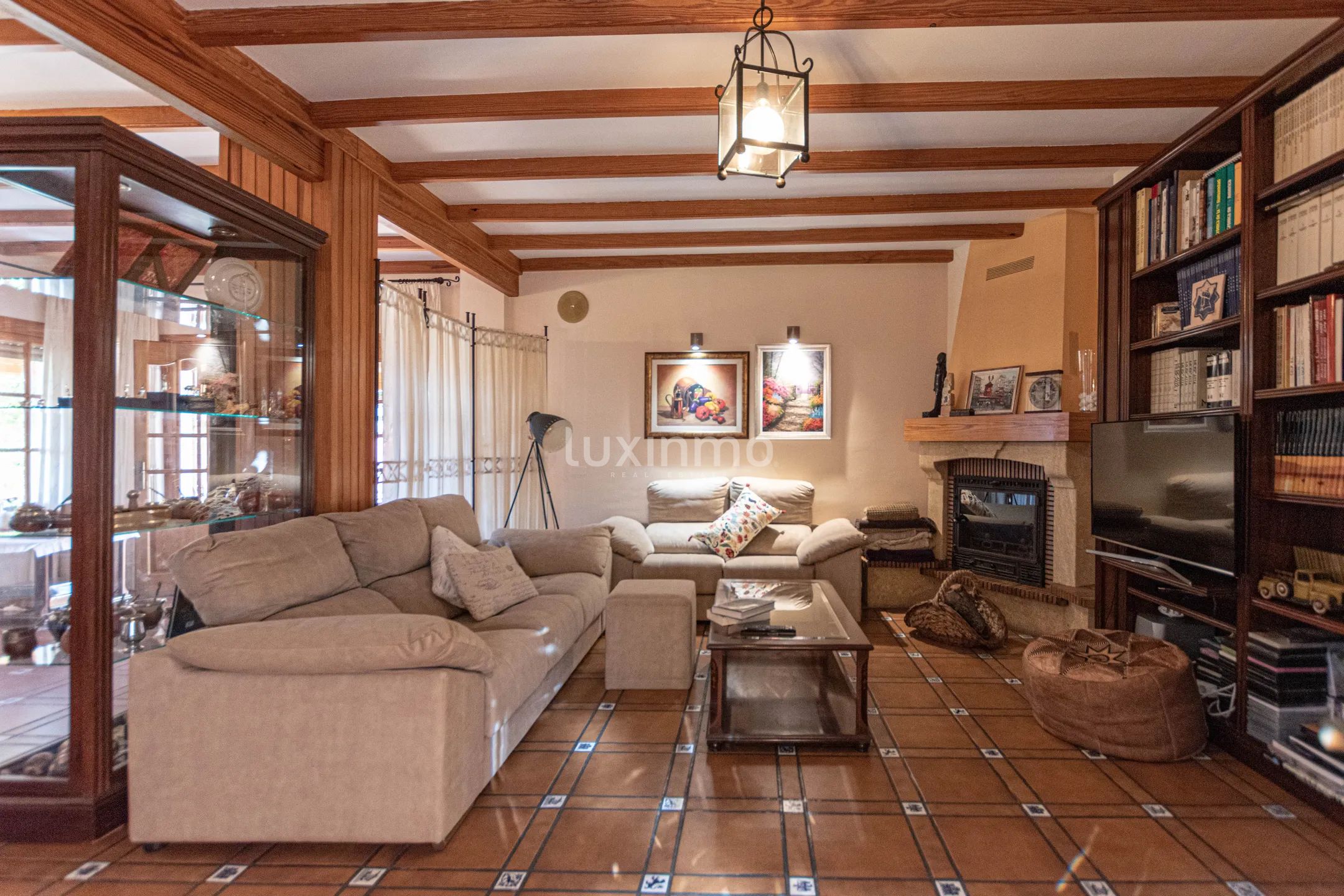 Spacious Mediterranean-style villa with panoramic views and sea views for sale in Calpe — photo 19