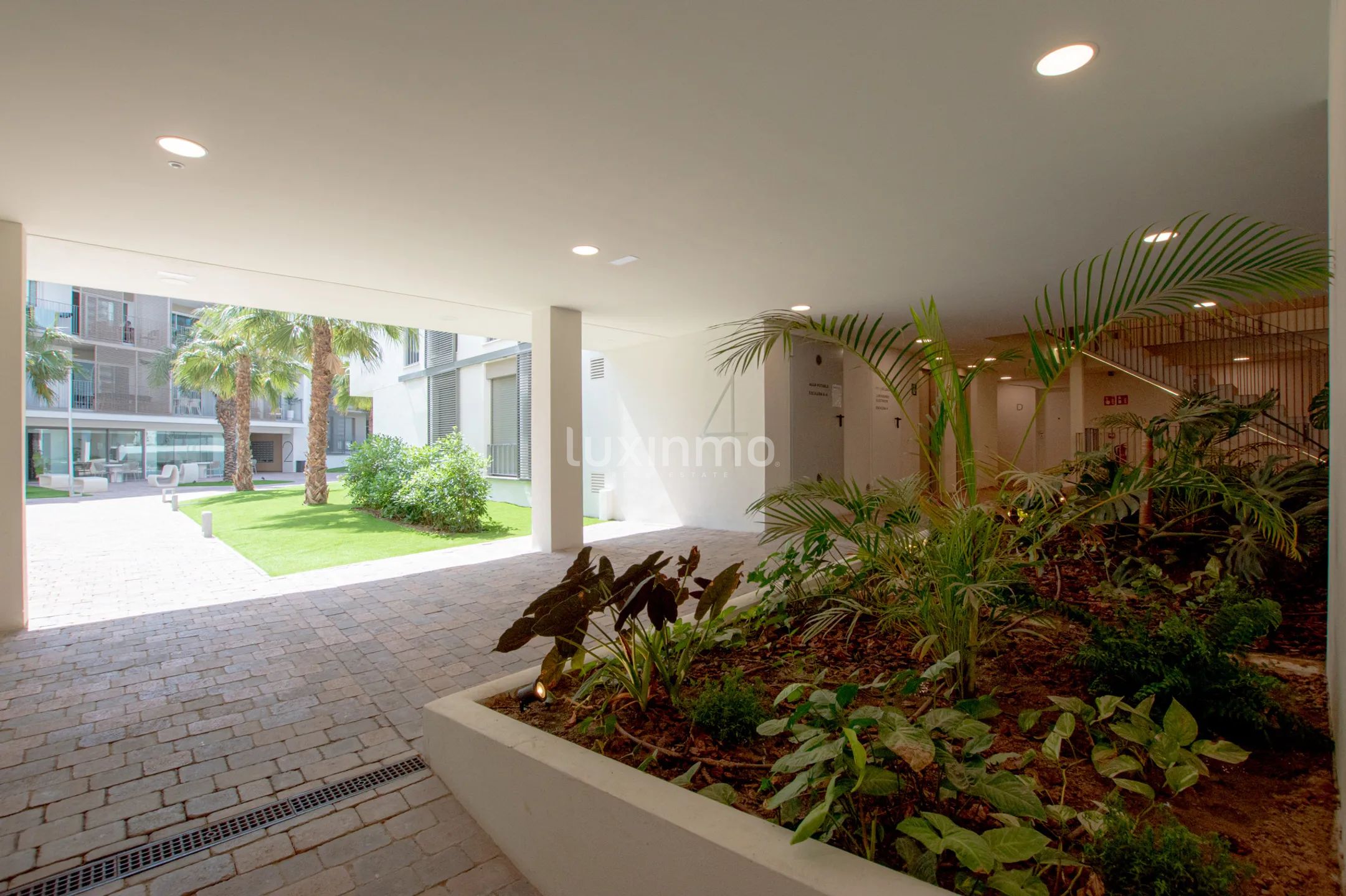 Apartment for rent in the very center of Javea — photo 5