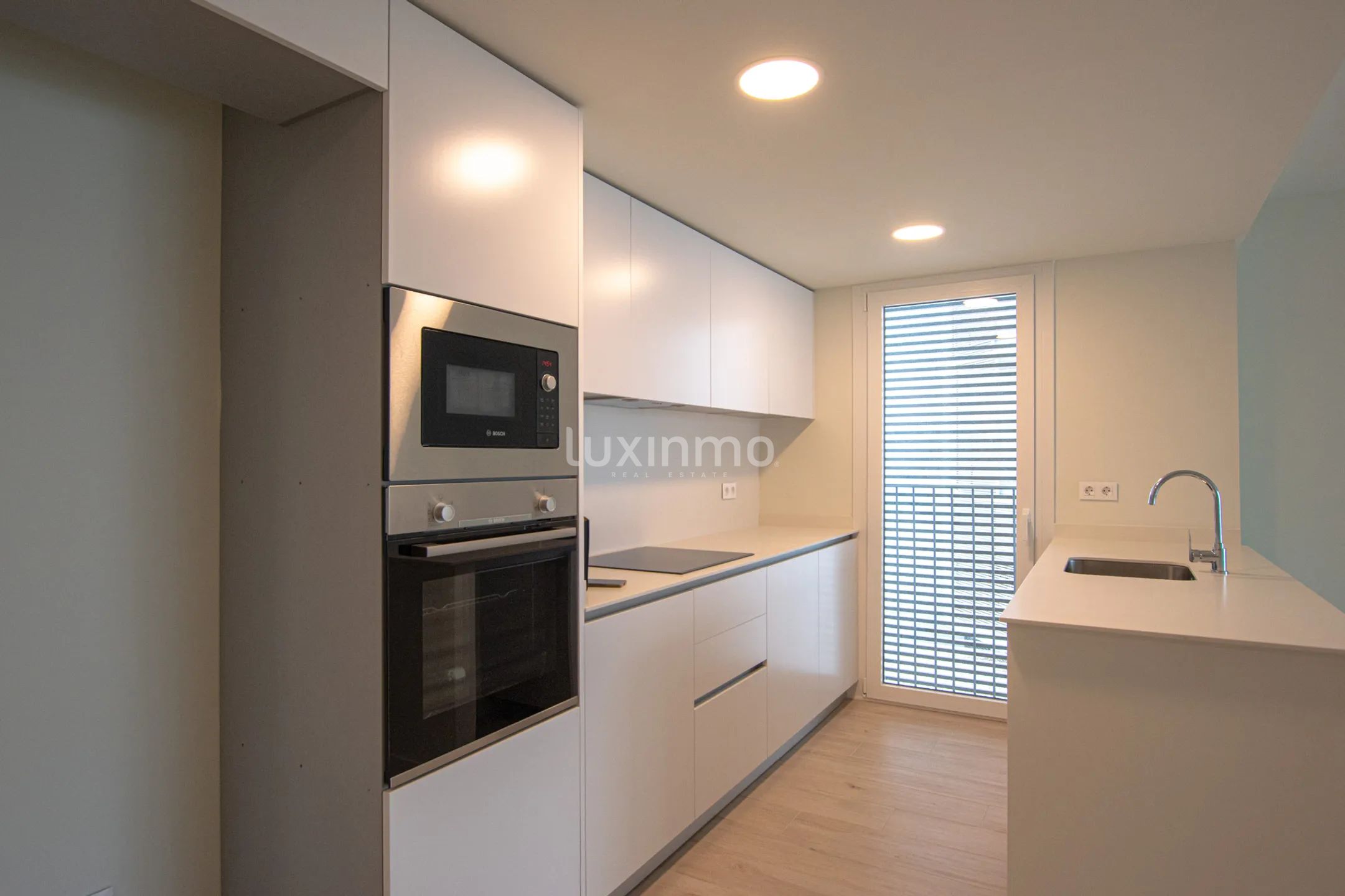 Apartment for rent in the very center of Javea — photo 9