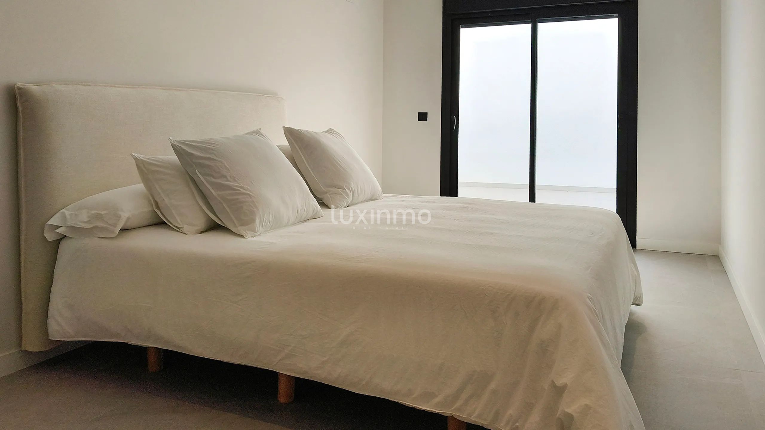 Finished modern villa in Rojales for sale — photo 23