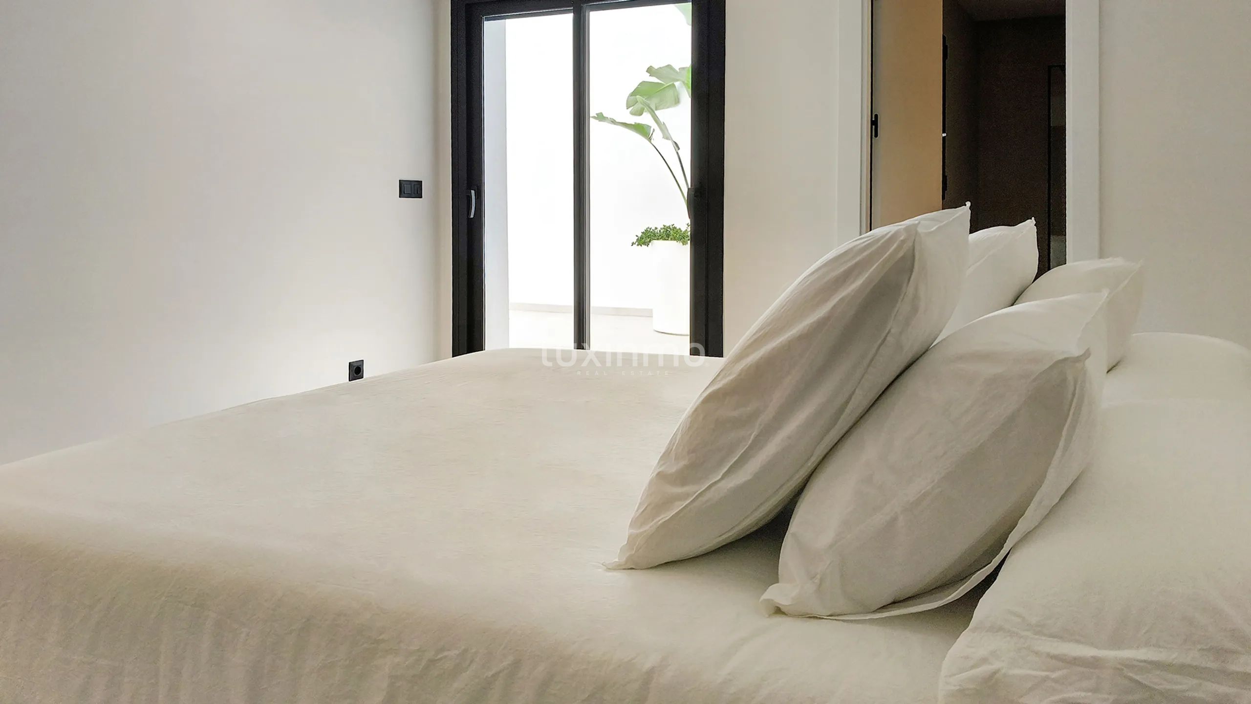 Finished modern villa in Rojales for sale — photo 16