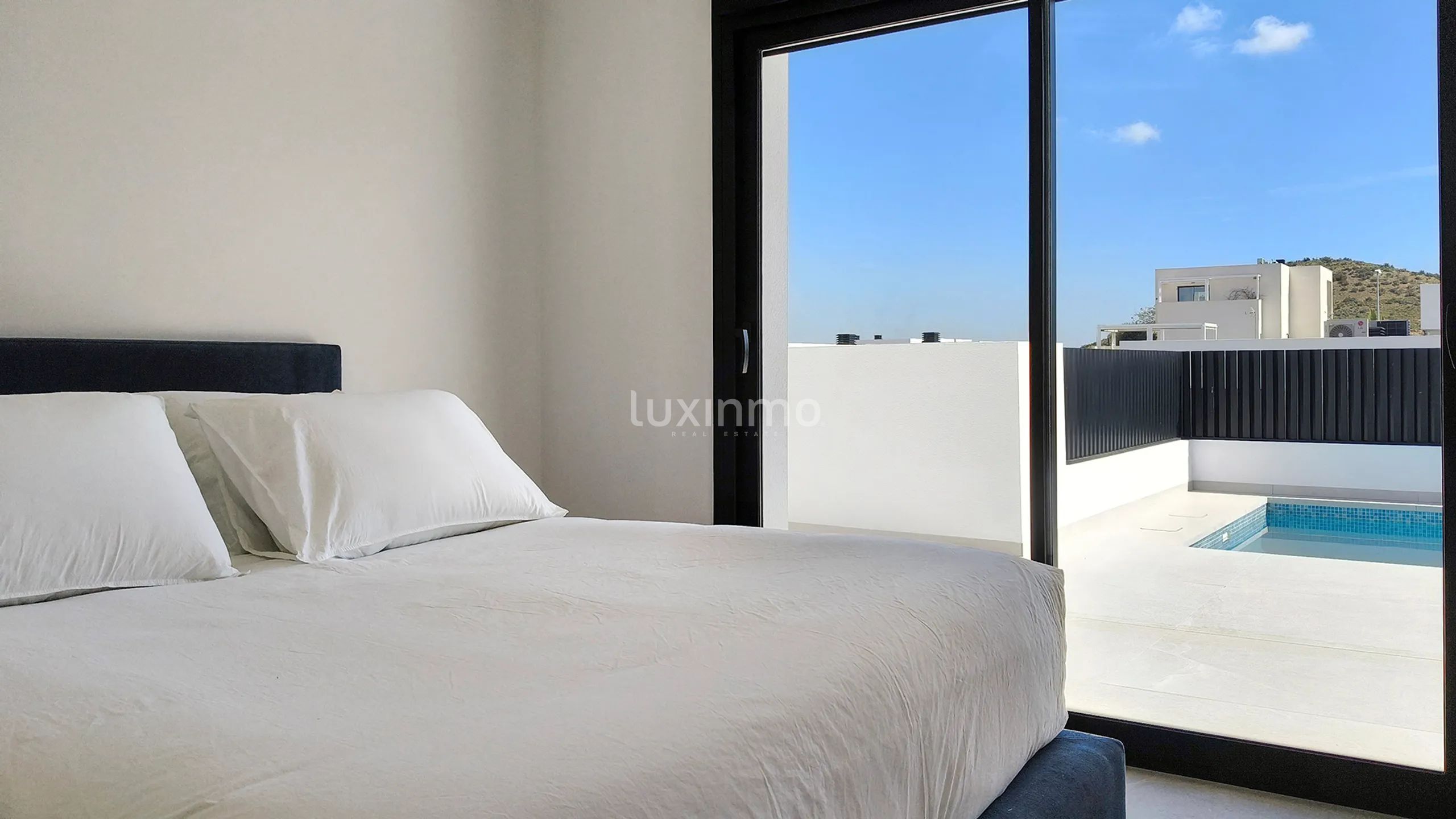 Finished modern villa in Rojales for sale — photo 18