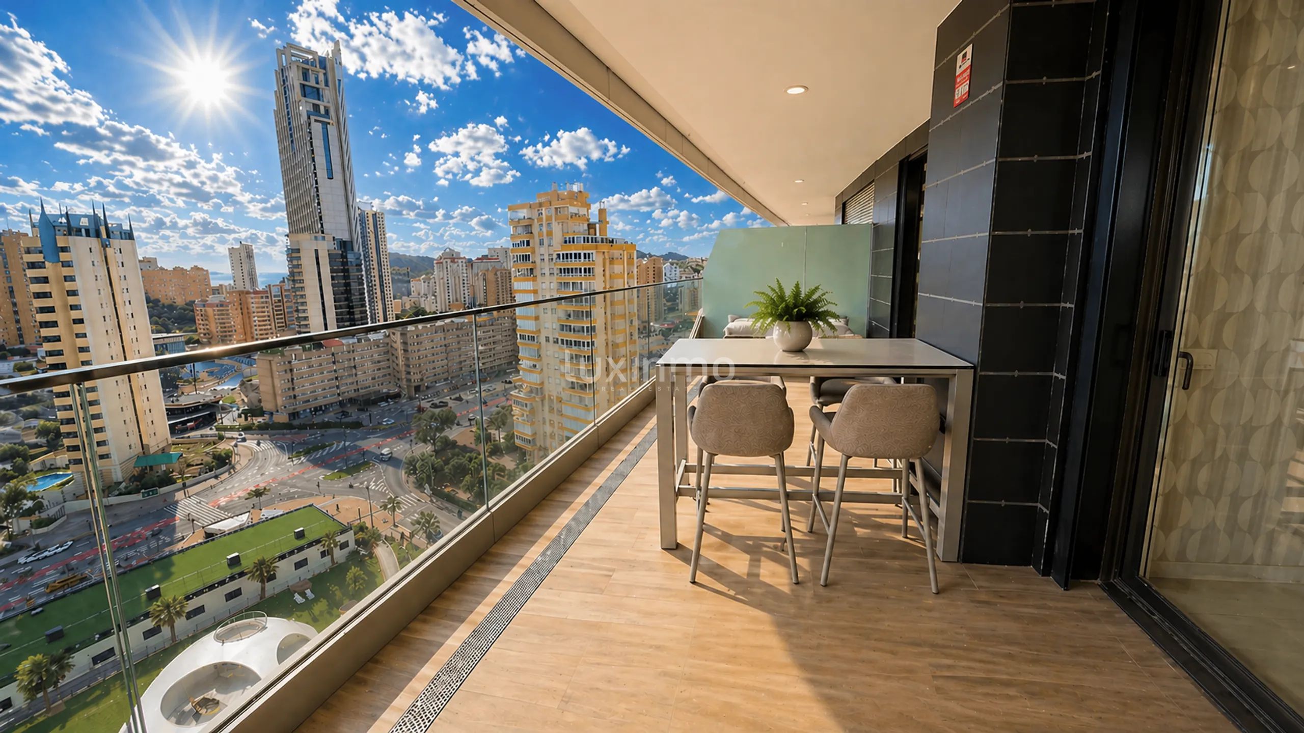 Premium apartament with sea views in Benidorm — photo 2