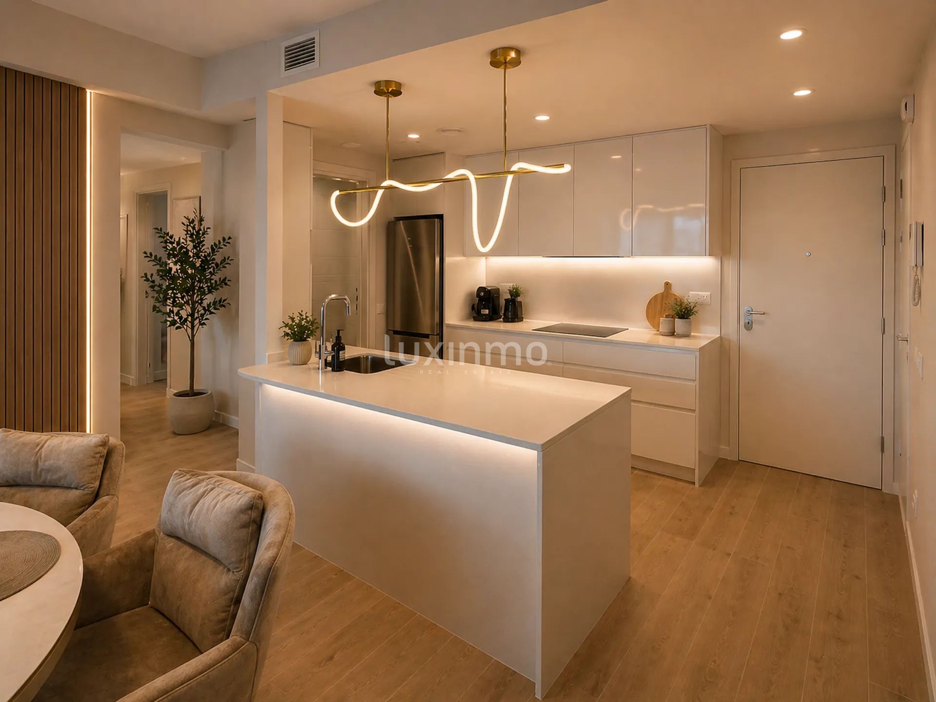 Luxury flat with sea views in Poniente Beach — photo 7