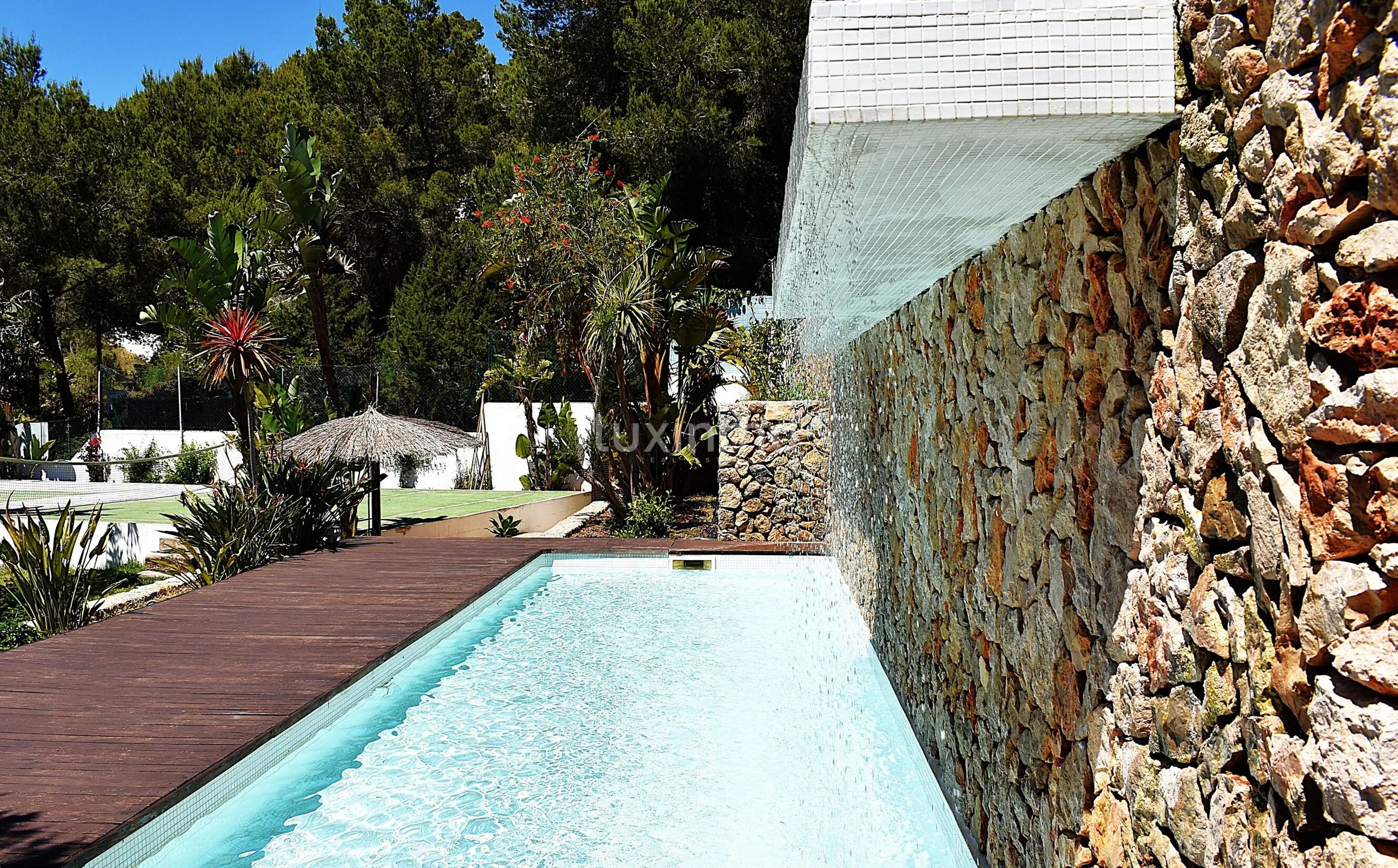 Schöne Villa mit herrlichem Meerblick in Cala Salada — photo 11