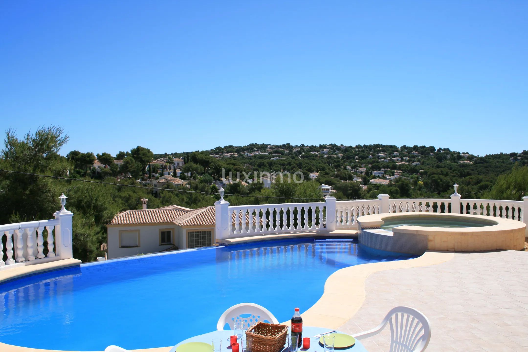 Spanish style villa for sale with open views — photo 3