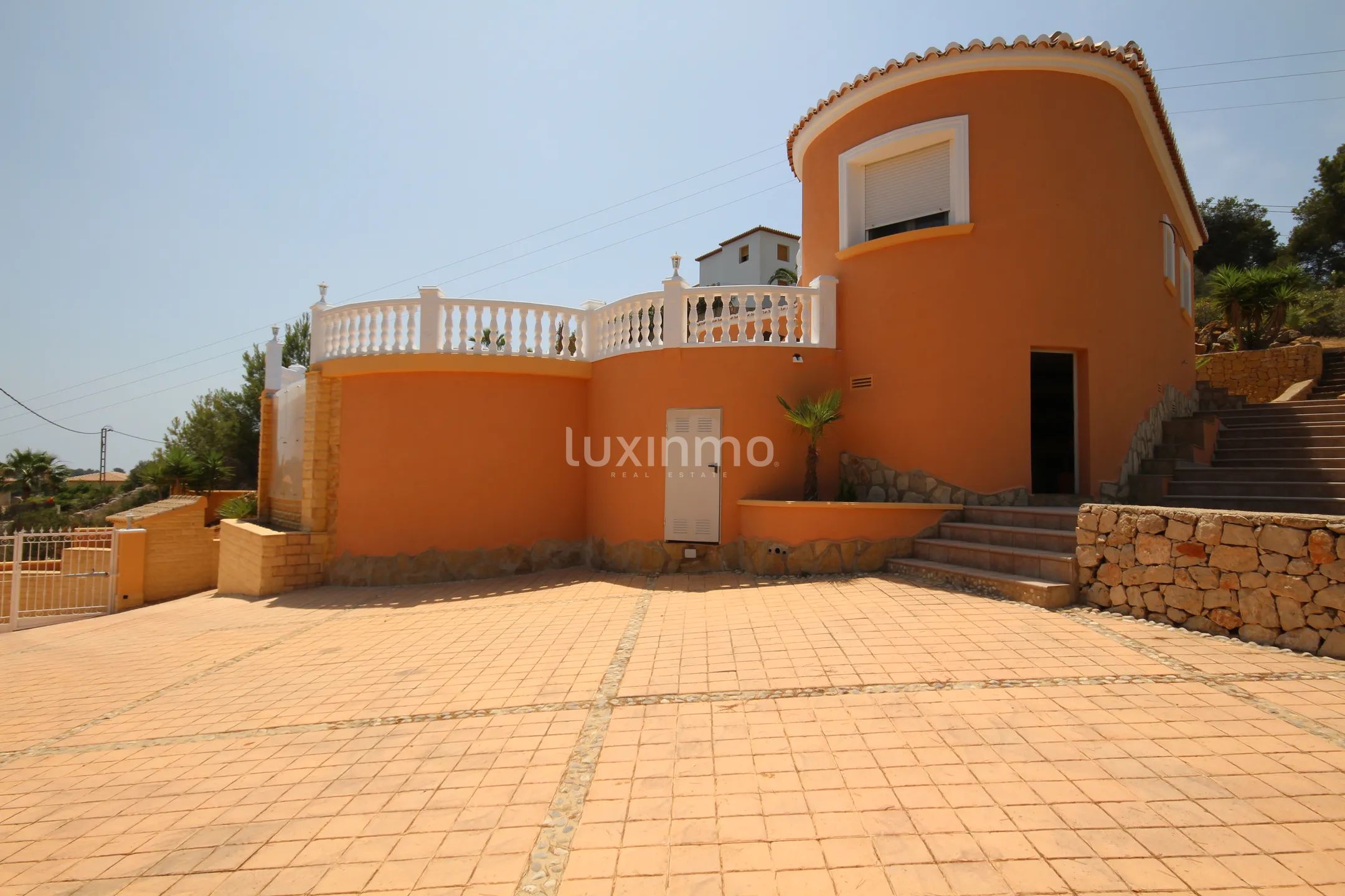 Spanish style villa for sale with open views — photo 8