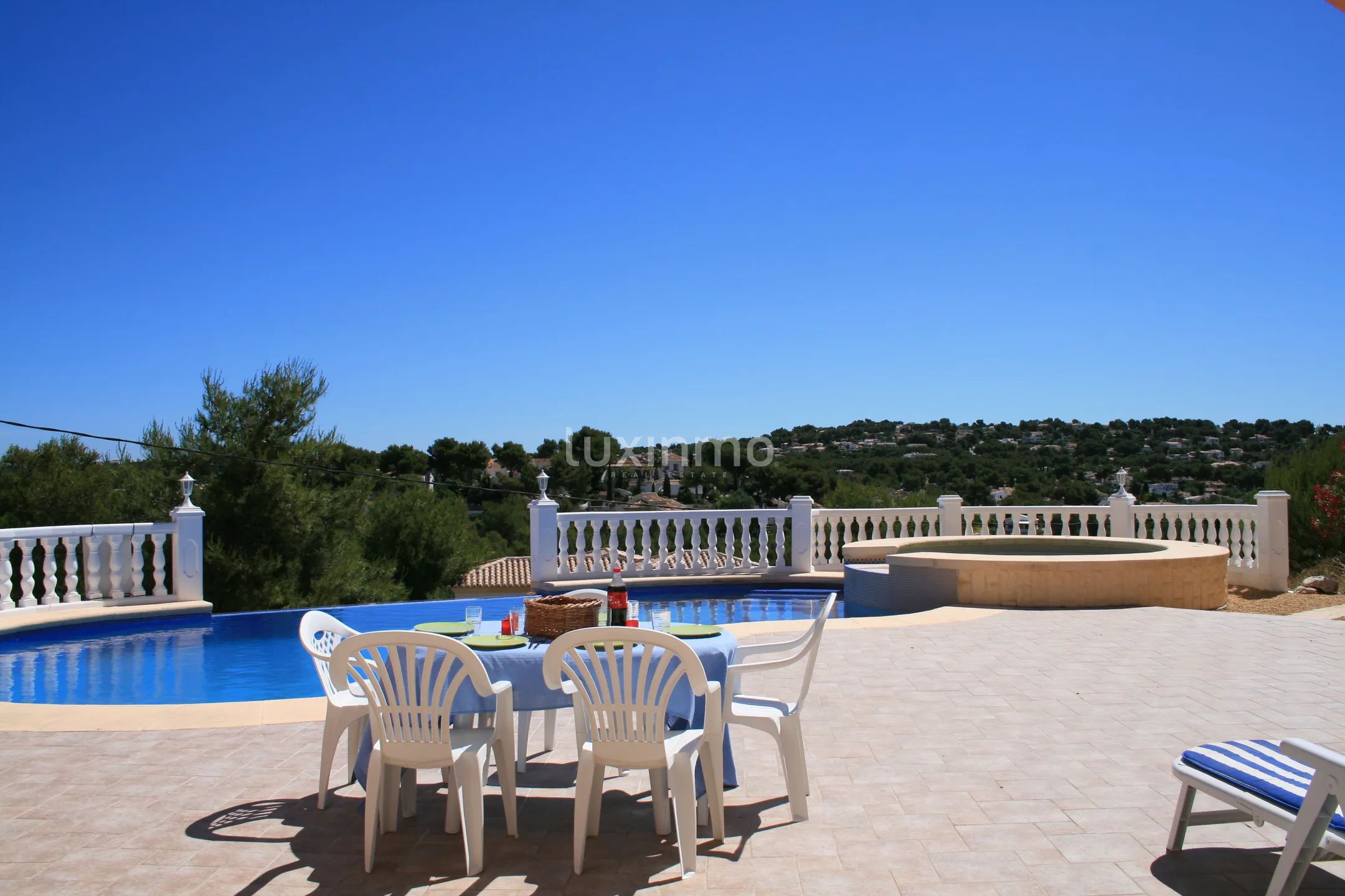 Spanish style villa for sale with open views — photo 4