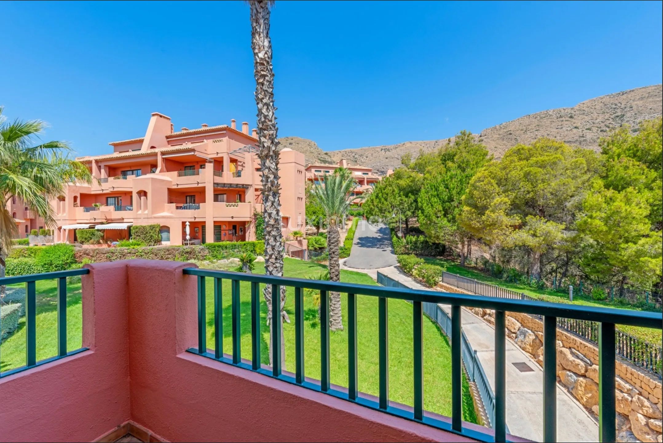 Apartamento Mediterráneo con Vistas al Mar en Sierra Cortina — photo 27