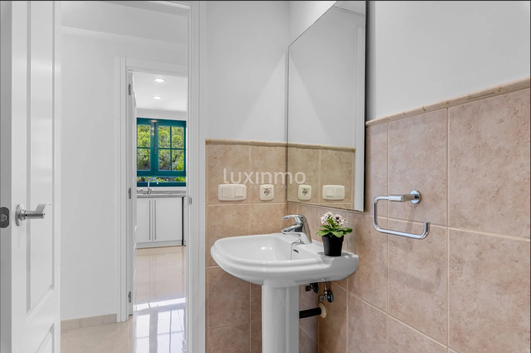 Apartamento Mediterráneo con Vistas al Mar en Sierra Cortina — photo 17