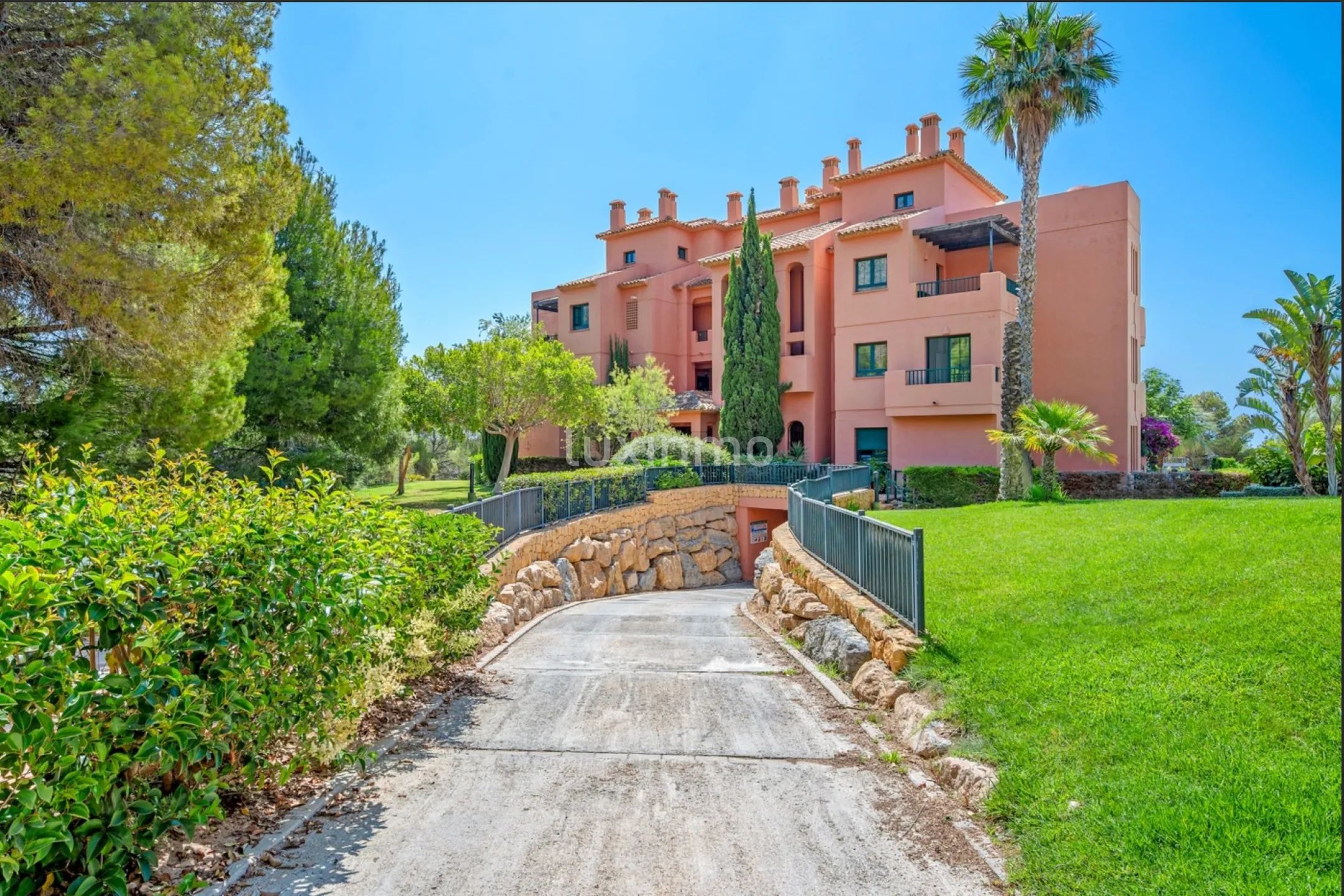 Apartamento Mediterráneo con Vistas al Mar en Sierra Cortina — photo 31