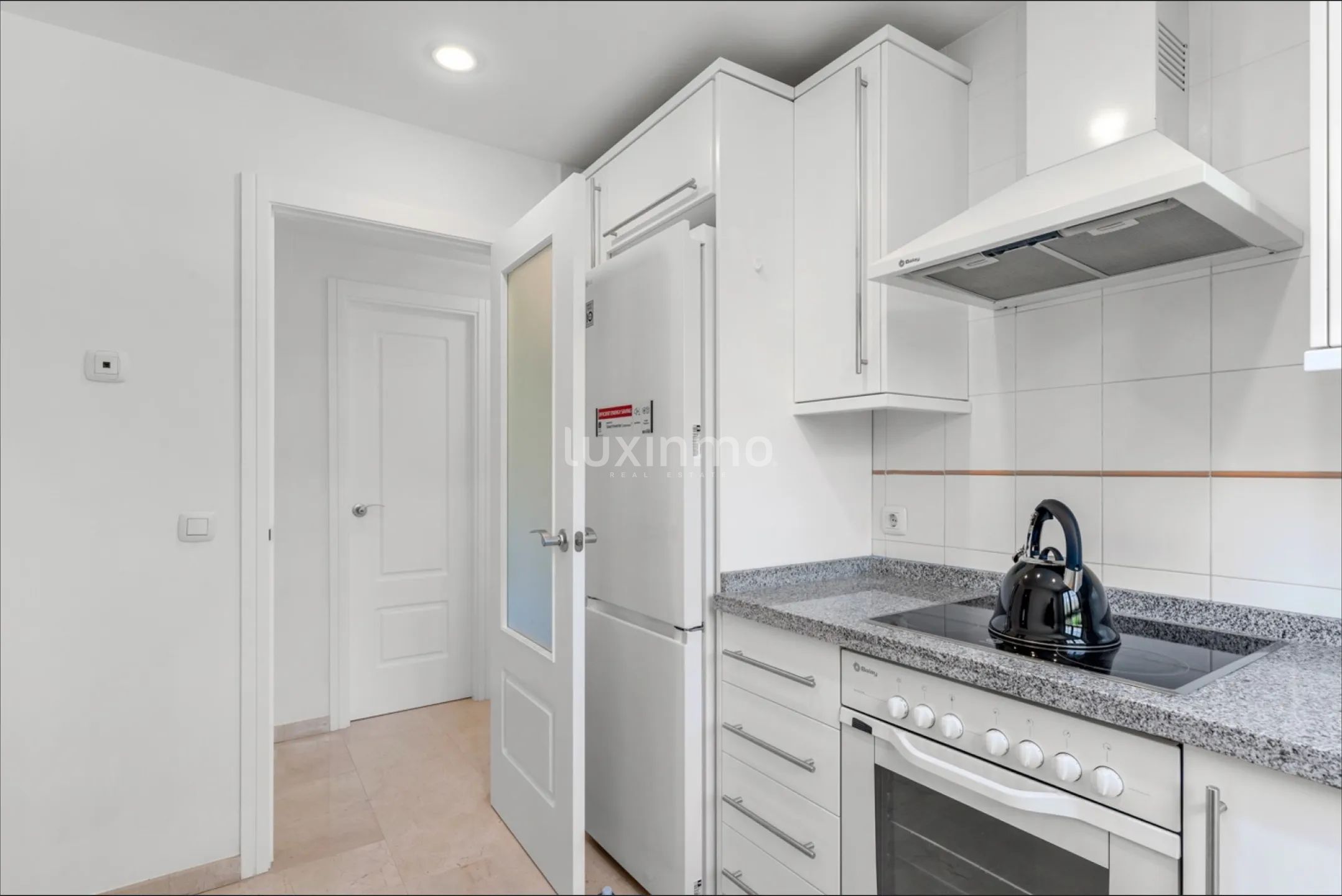 Apartamento Mediterráneo con Vistas al Mar en Sierra Cortina — photo 16