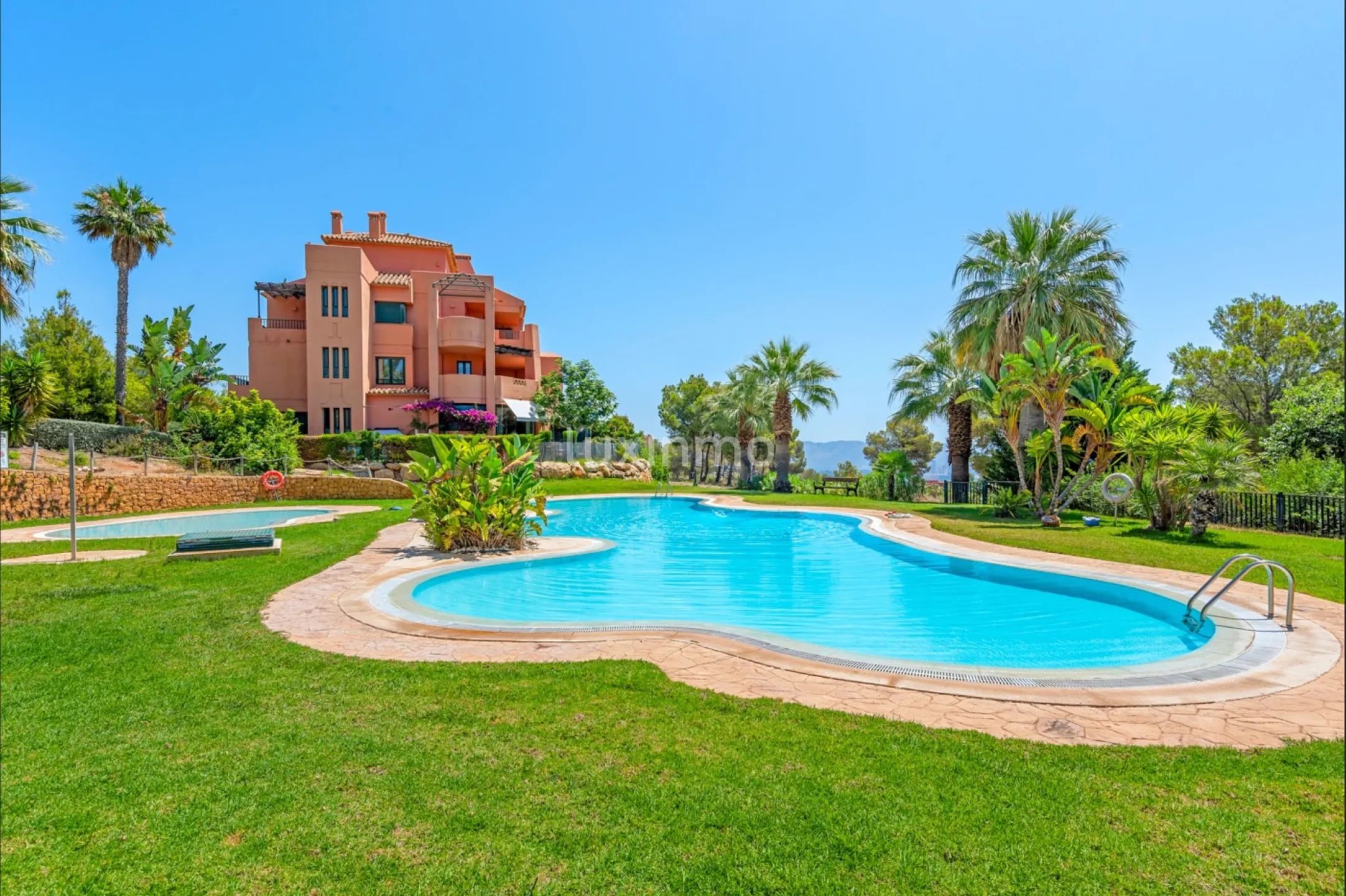 Apartamento Mediterráneo con Vistas al Mar en Sierra Cortina — photo 26
