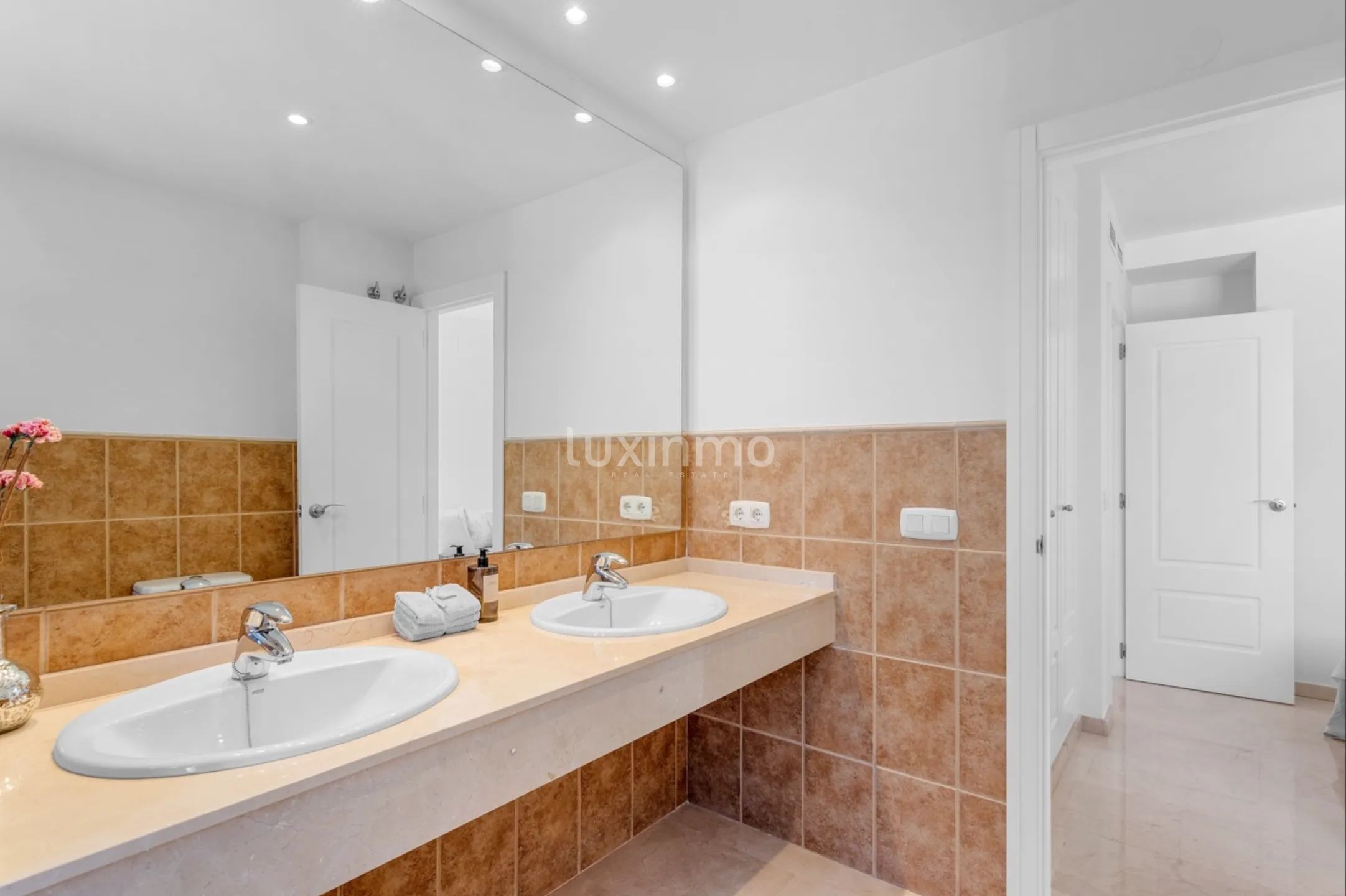 Apartamento Mediterráneo con Vistas al Mar en Sierra Cortina — photo 15