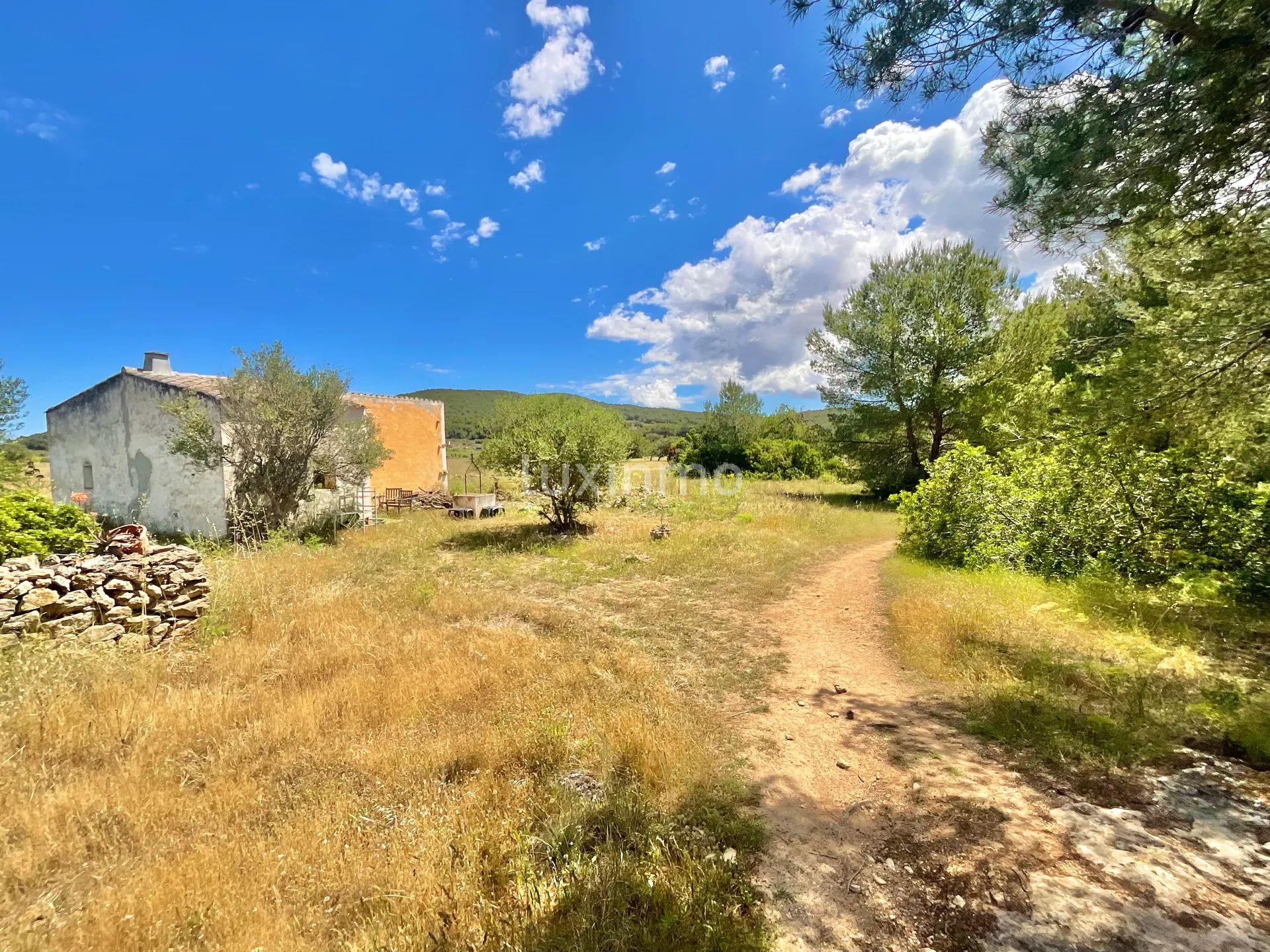 Ekskluzywna działka w stylu rustykalnym w pobliżu szkoły w Morna – Santa Gertrudis, Ibiza
