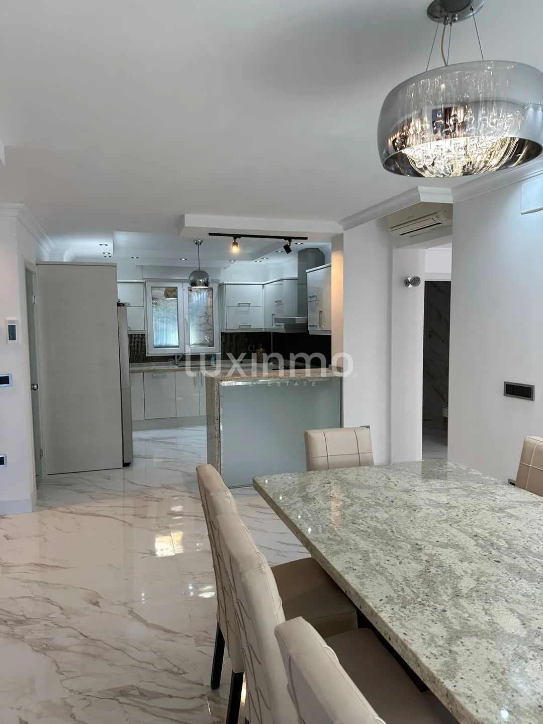 Villa contemporaine de 4 chambres à Portichol