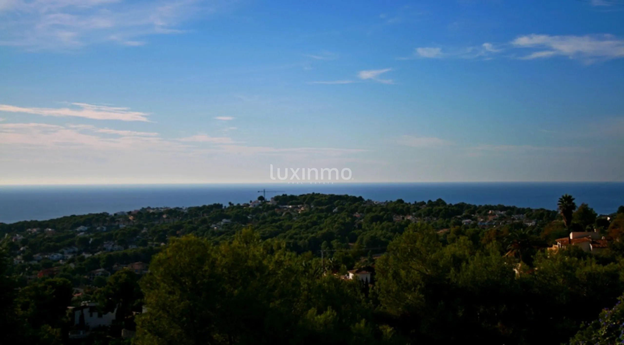 Parcela con vistas panorámicas al mar en venta en Teulada