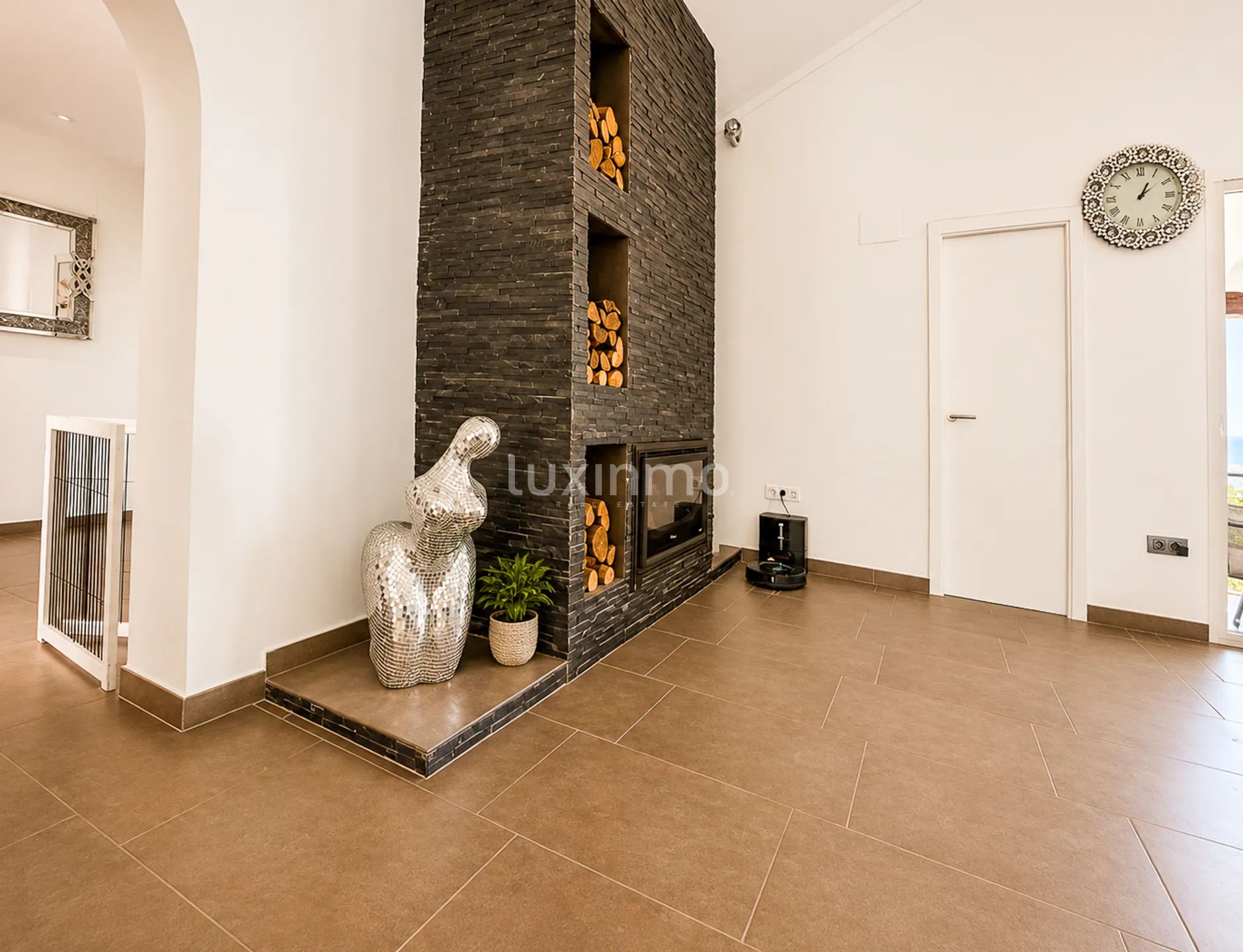 Mediterranean 5 bedroom villa with pool and panoramic sea views in Jávea — photo 11