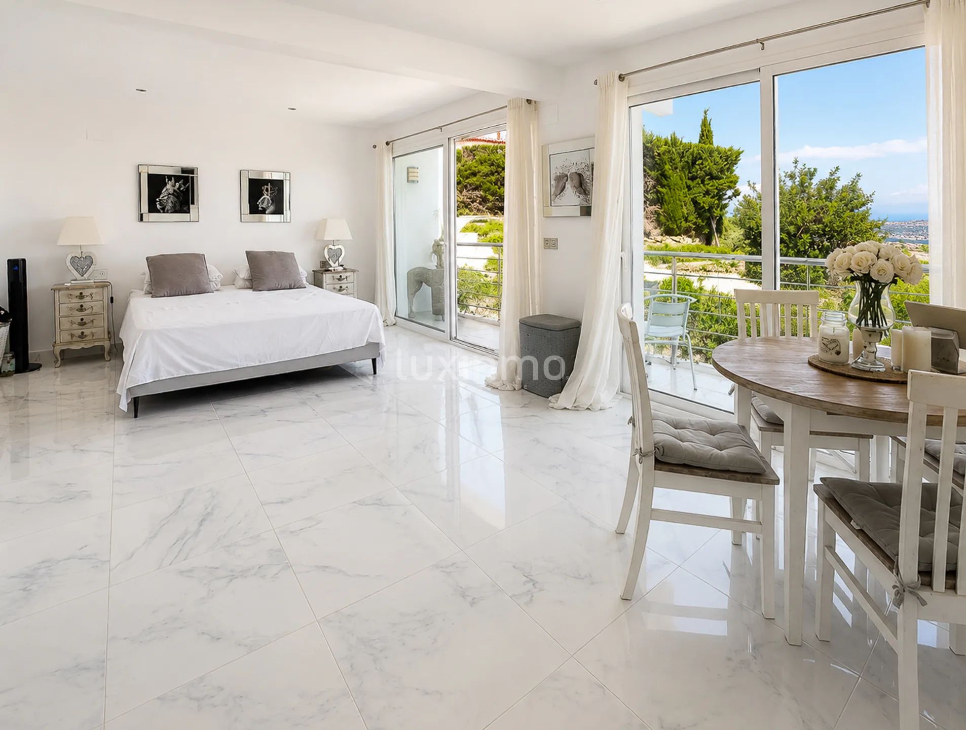 Mediterranean 5 bedroom villa with pool and panoramic sea views in Jávea — photo 14