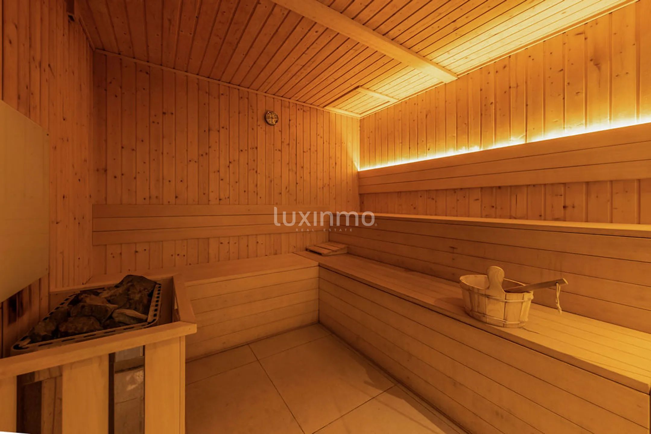 Large 2 bedroom new construction ground floor apartment for sale — photo 18