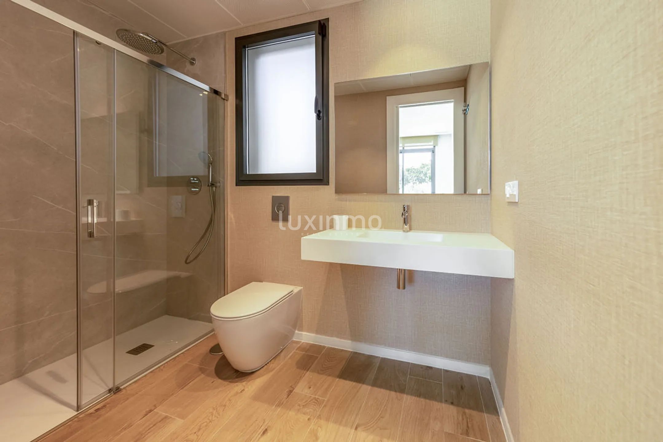 Large 2 bedroom new construction ground floor apartment for sale — photo 15