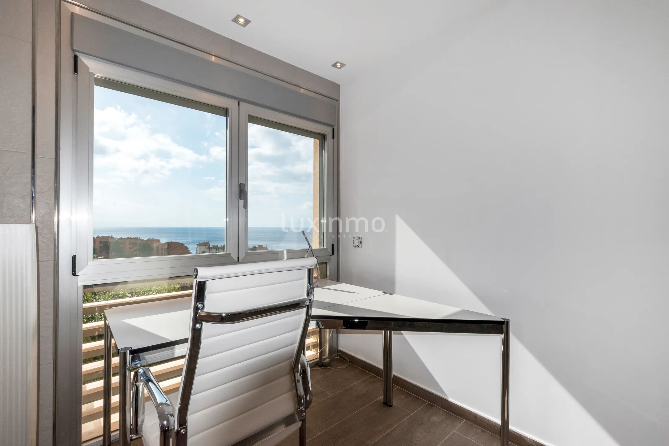 Apartment with sea views in Altea for rent — photo 3