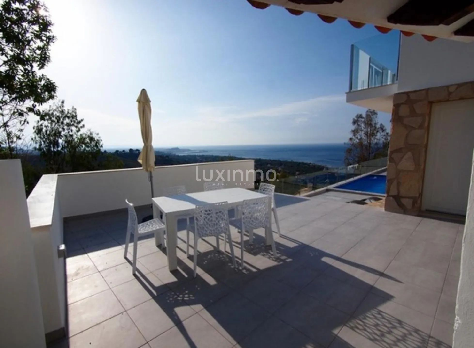 Renovated Villa with Sea Views and Private Pool in Las Rotas Dénia for sale — photo 10