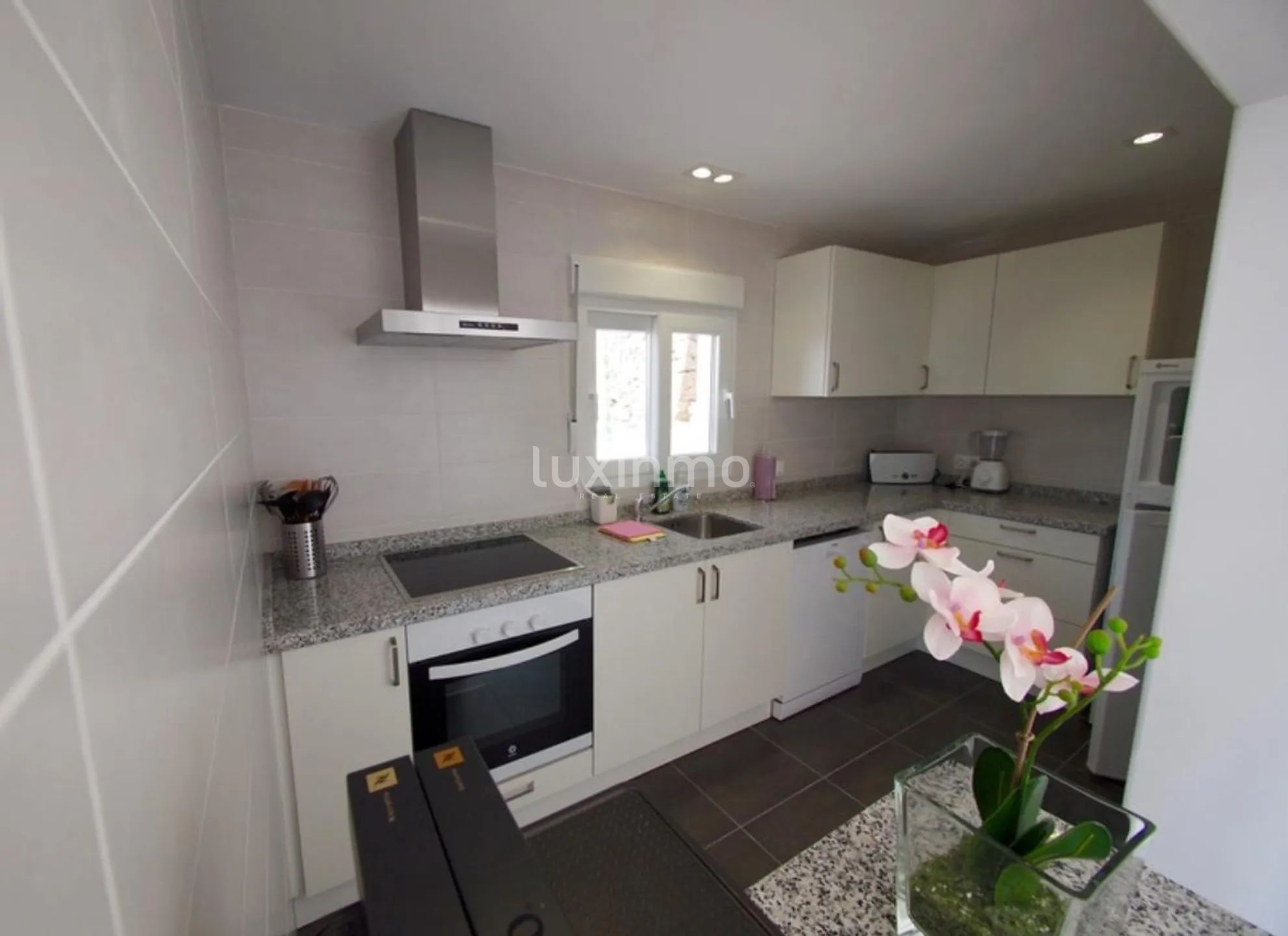 Renovated Villa with Sea Views and Private Pool in Las Rotas Dénia for sale — photo 25