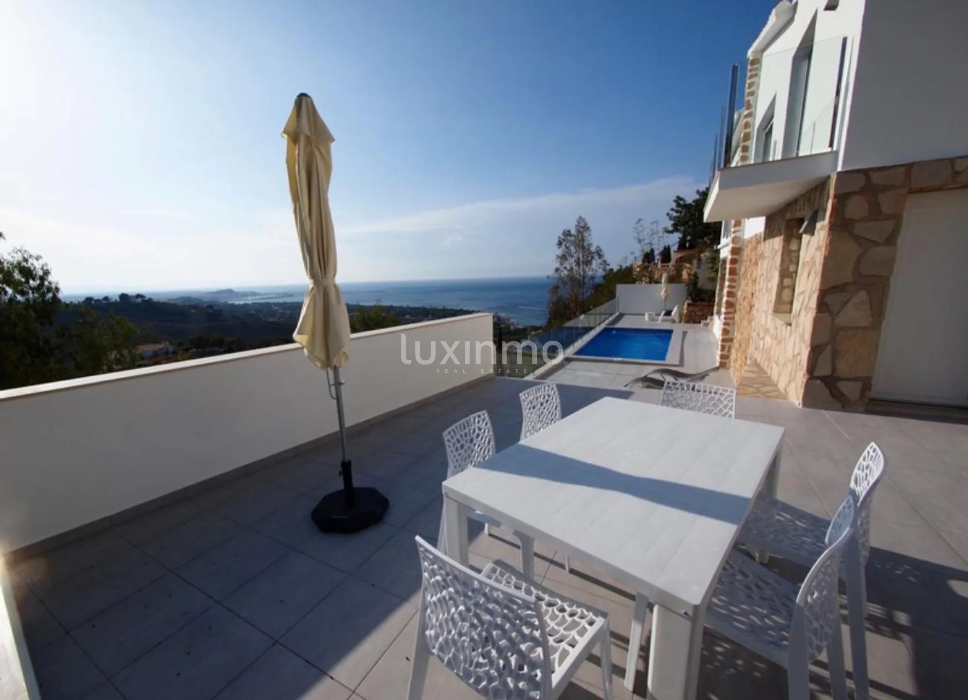 Renovated Villa with Sea Views and Private Pool in Las Rotas Dénia for sale — photo 15