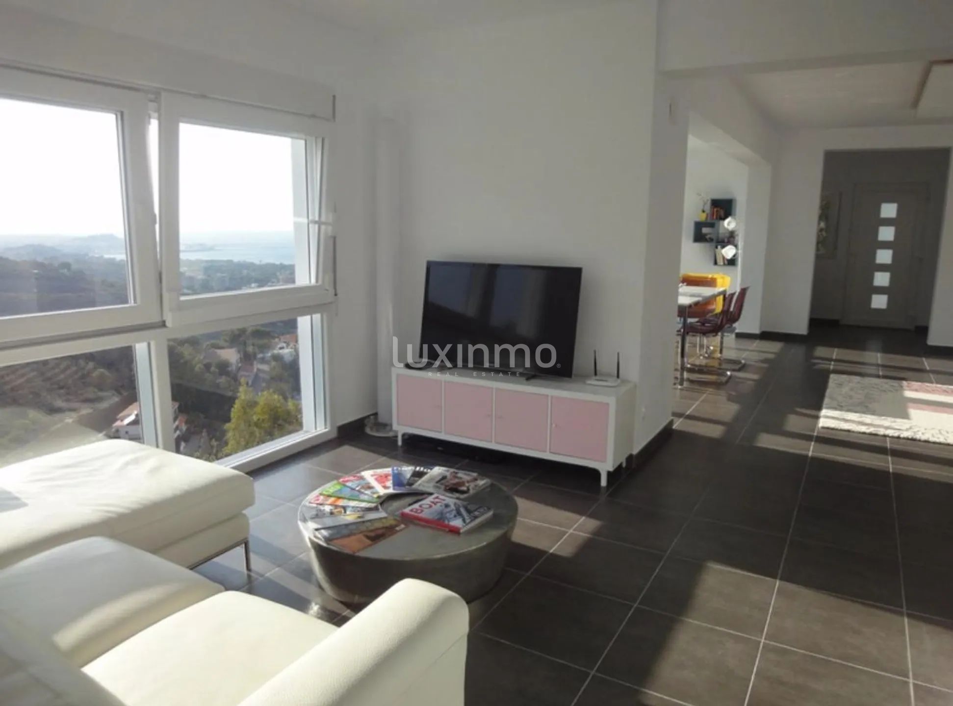Renovated Villa with Sea Views and Private Pool in Las Rotas Dénia for sale — photo 14