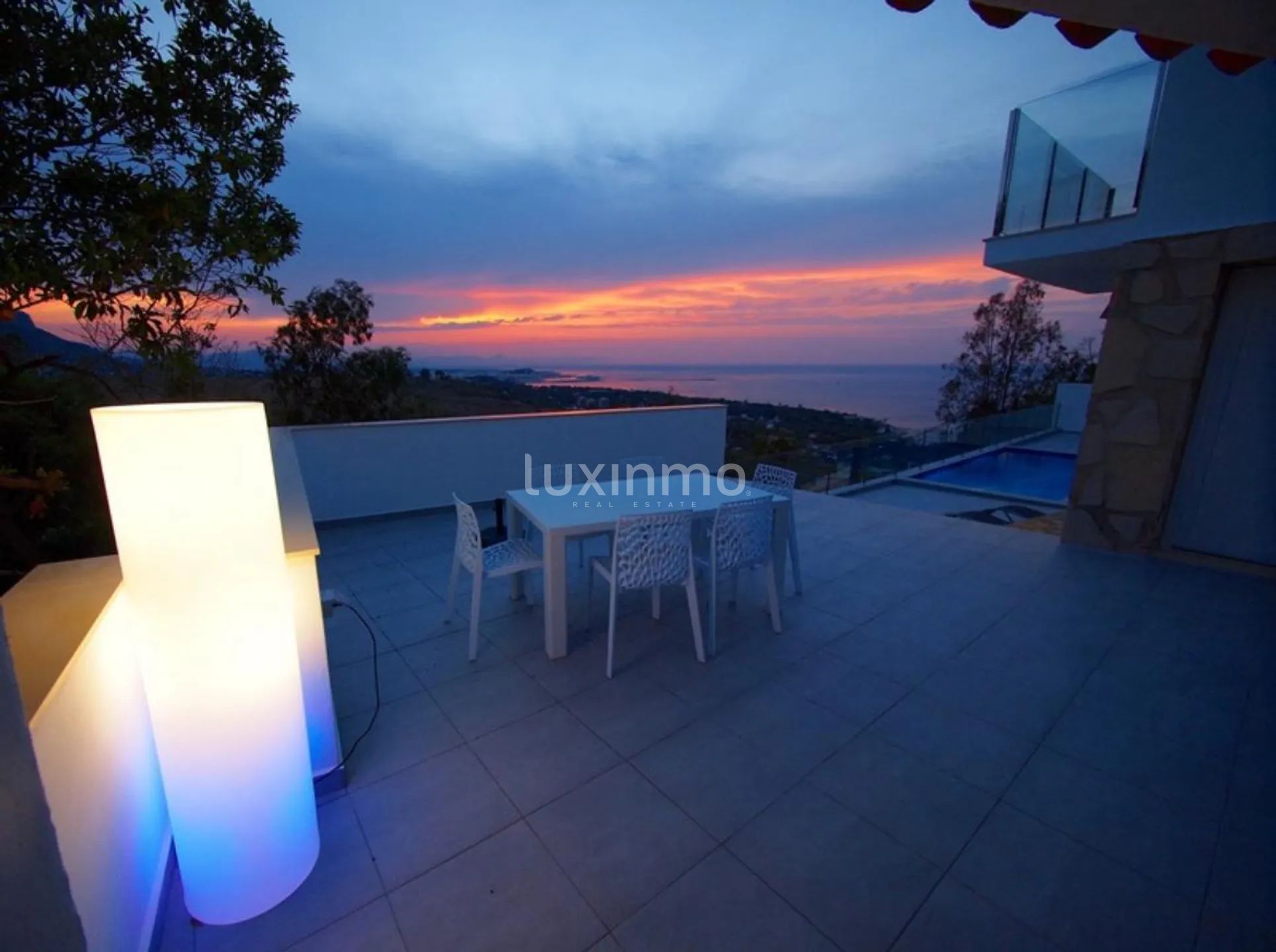 Renovated Villa with Sea Views and Private Pool in Las Rotas Dénia for sale — photo 4