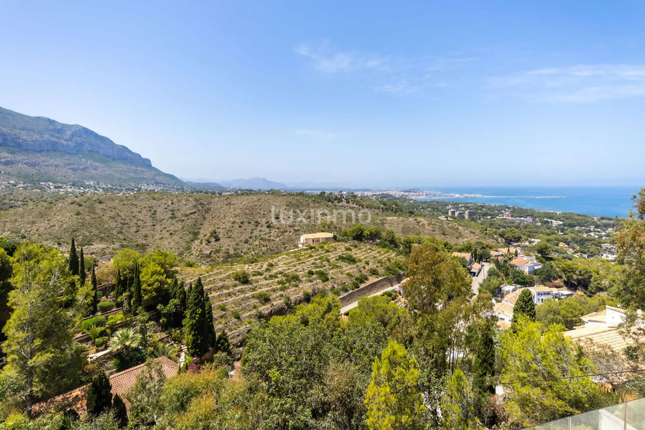 Renovated Villa with Sea Views and Private Pool in Las Rotas Dénia for sale — photo 15