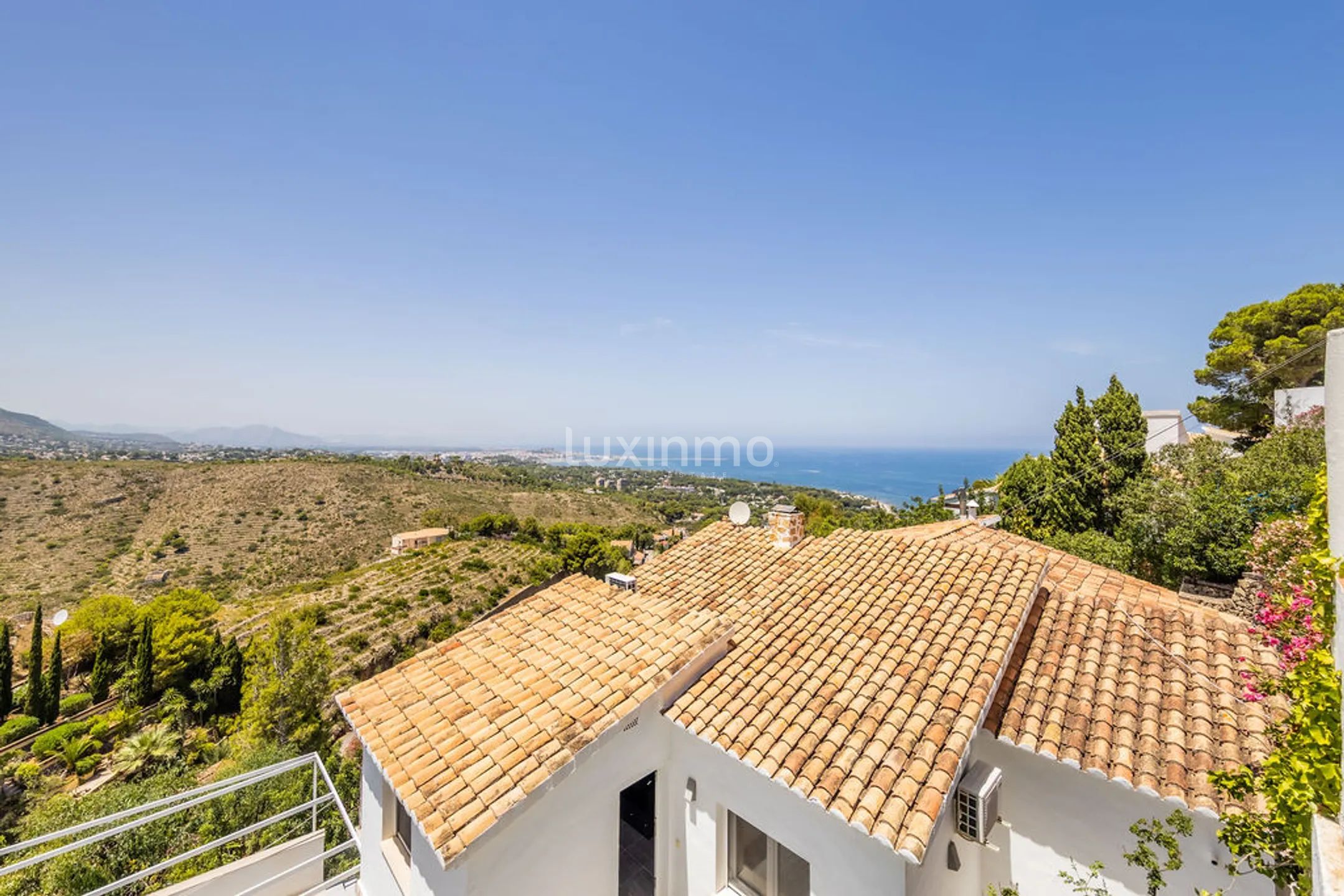 Renovated Villa with Sea Views and Private Pool in Las Rotas Dénia for sale — photo 20