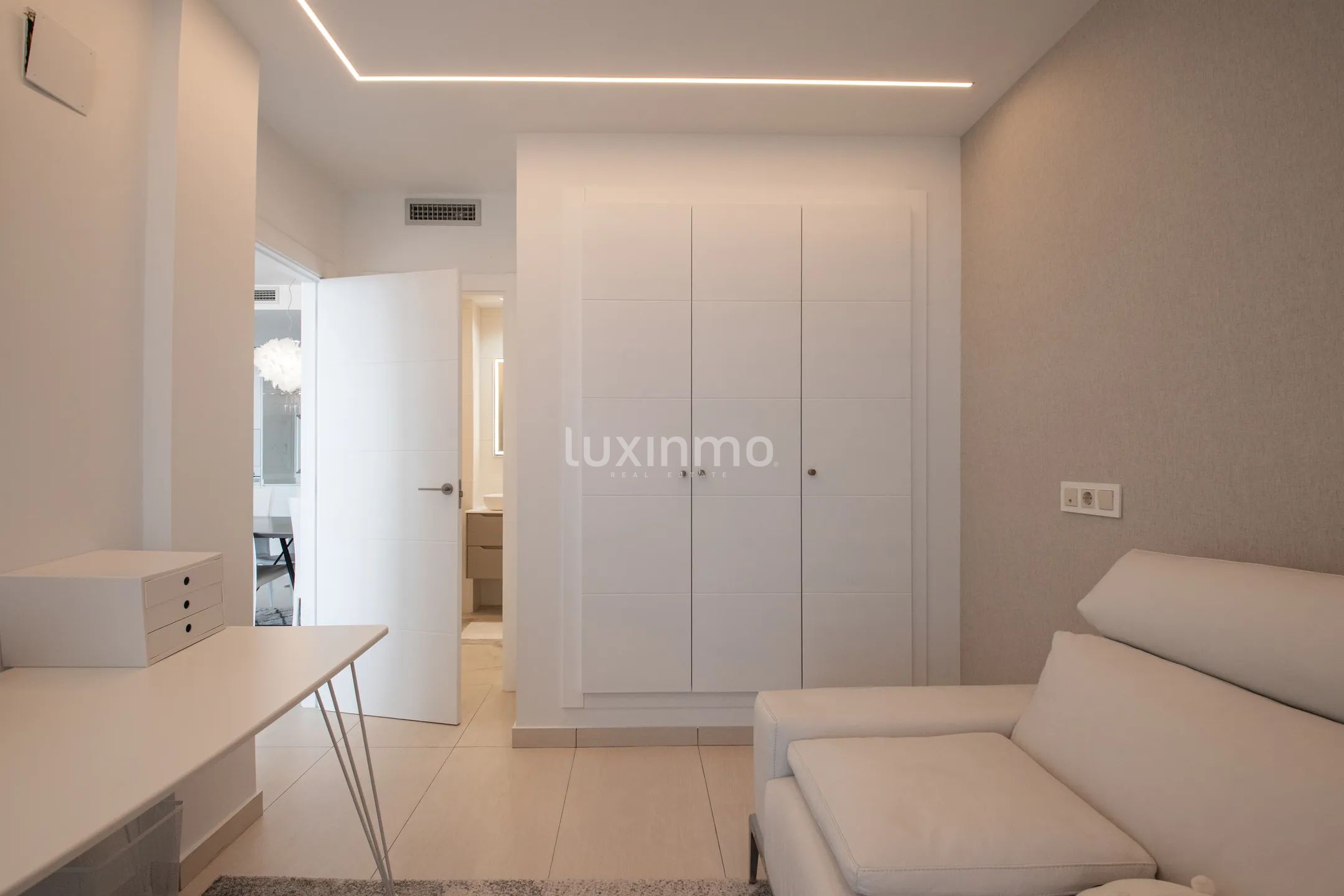 Penthouse with panoramic sea views in Altea — photo 14