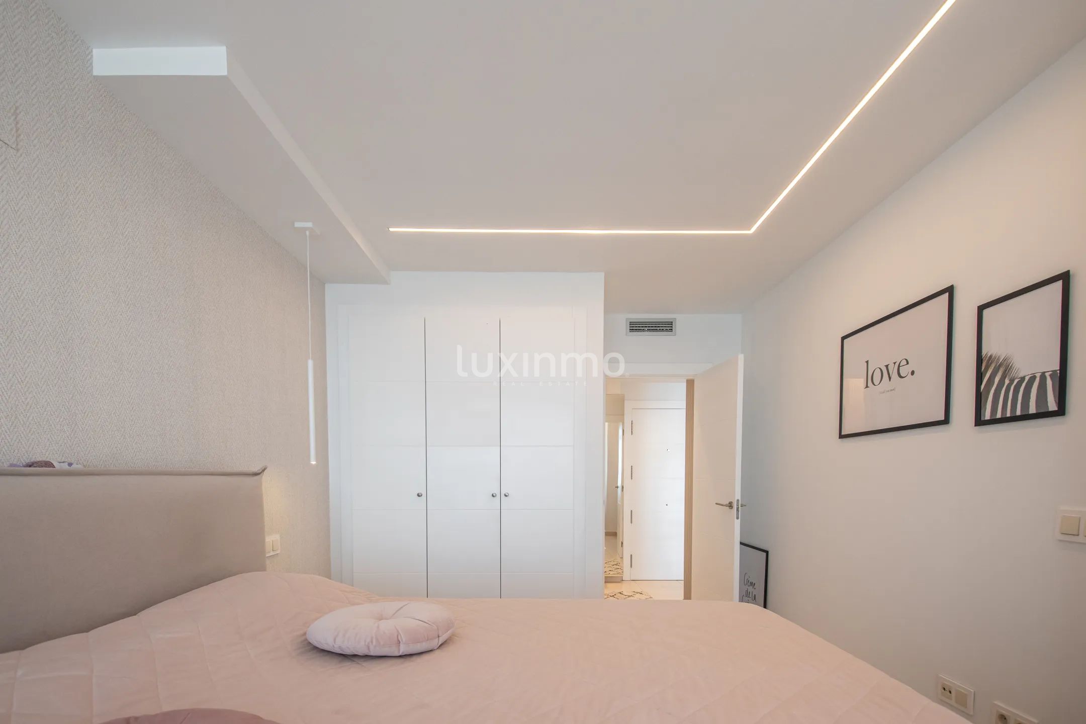 Penthouse with panoramic sea views in Altea — photo 9