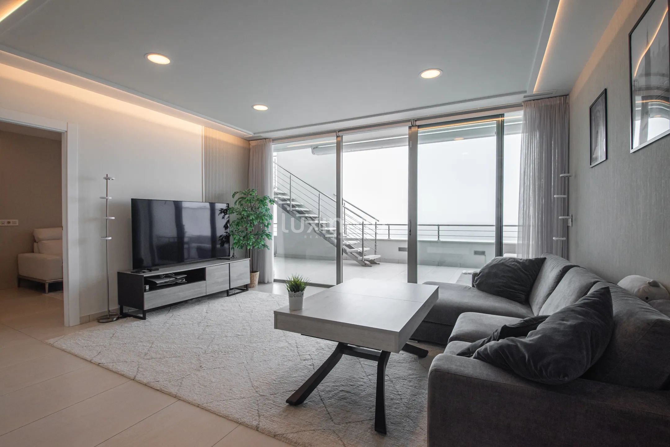 Penthouse with panoramic sea views in Altea — photo 8